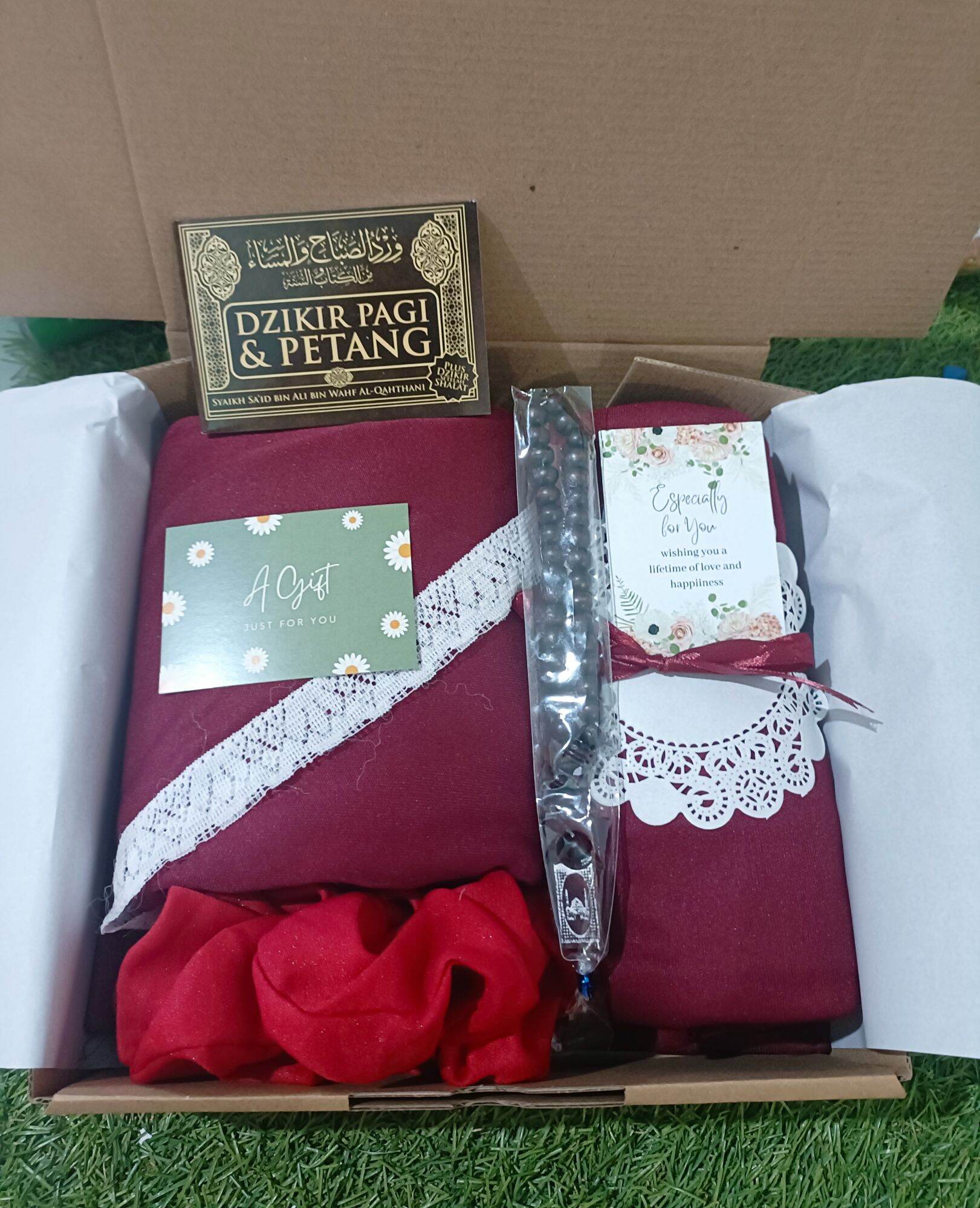 Mukena Hampers / hadiah of Prayer Equipment / Hajj Umrah Mukena Hampers / pernikahan hadiah / Free Gre…