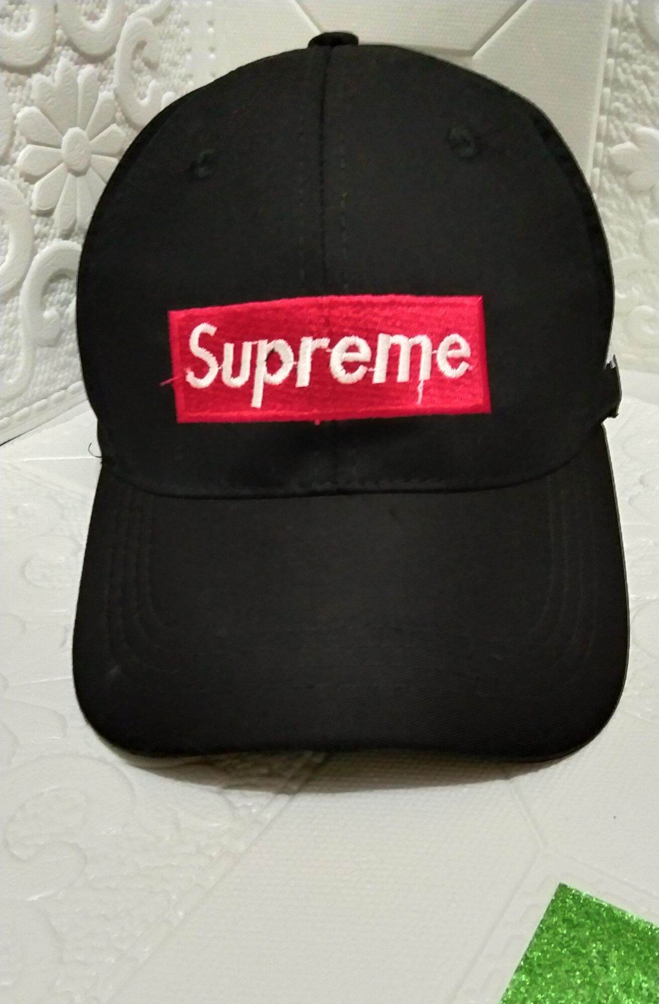 Topi 2025 supreme ori