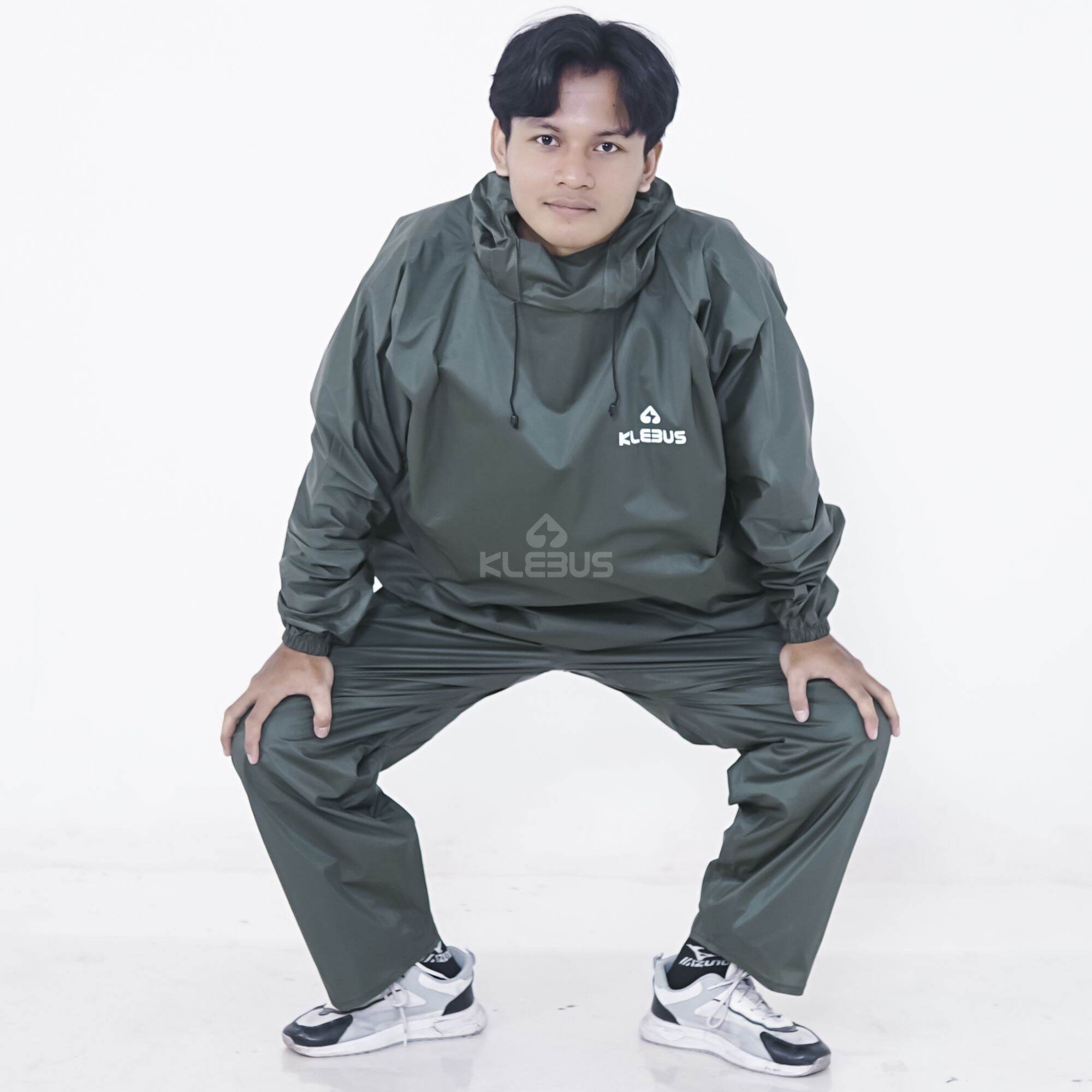 Klebus seal press rain coats men & women hoodie suits pants premium PVC thick by klebus raincoat Harga 65,000 rupiah*Gratis Ongkir