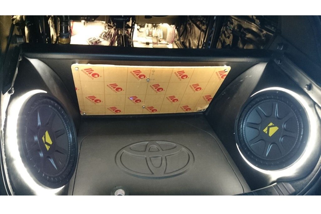 Box sudut subwoofer yaris 1012inch Lazada Indonesia