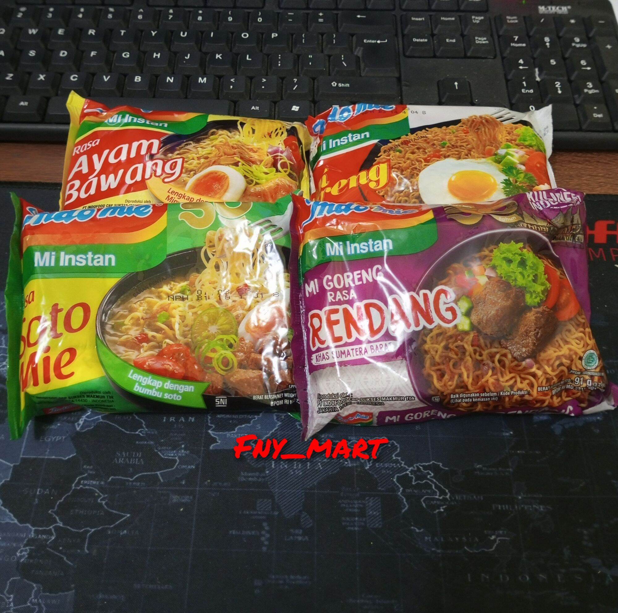 Indomie Kuah / Indomie Goreng / Mie Instan Kuah & Goreng / INDOMIE GORENG. 