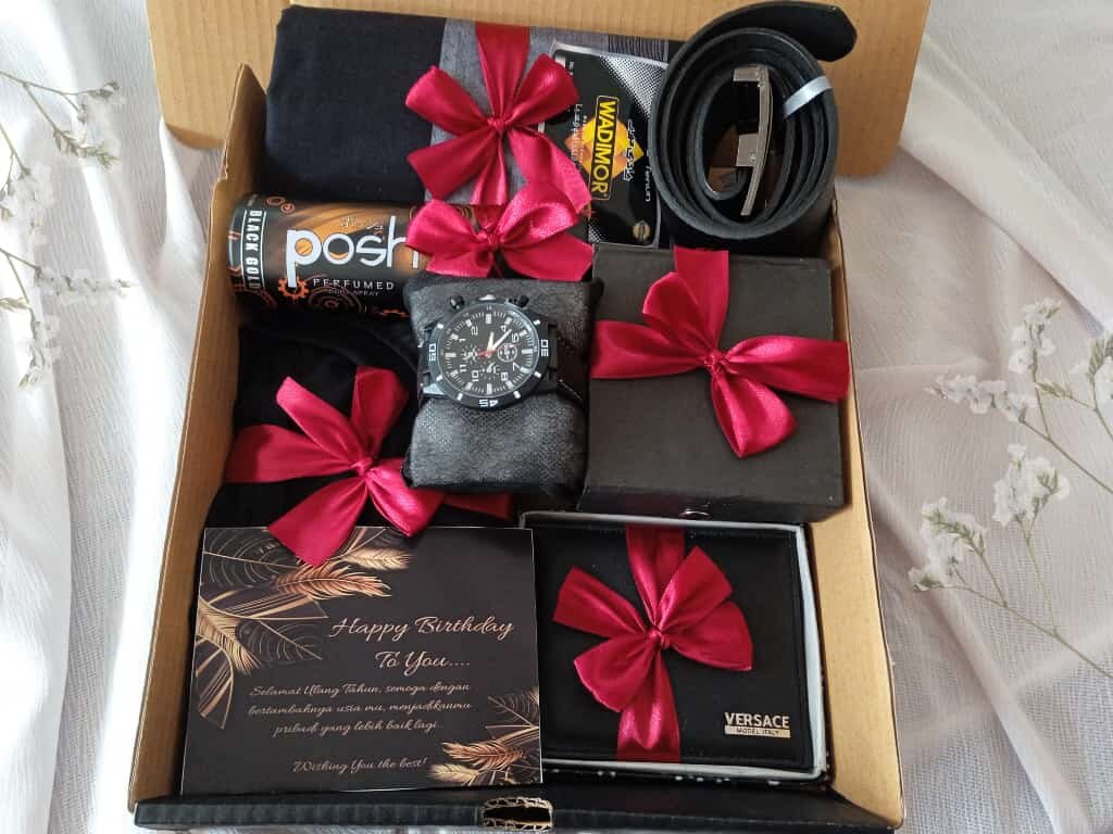 Hampers Kado Ulang TAHUN/ PERNIKAHAN/ Wisuda Cowok