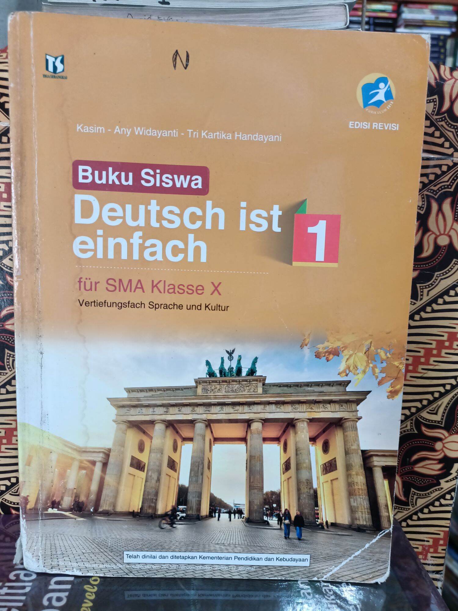 buku bahasa Jerman Deutsch ist einfach kelas 10 SMA tiga serangkai