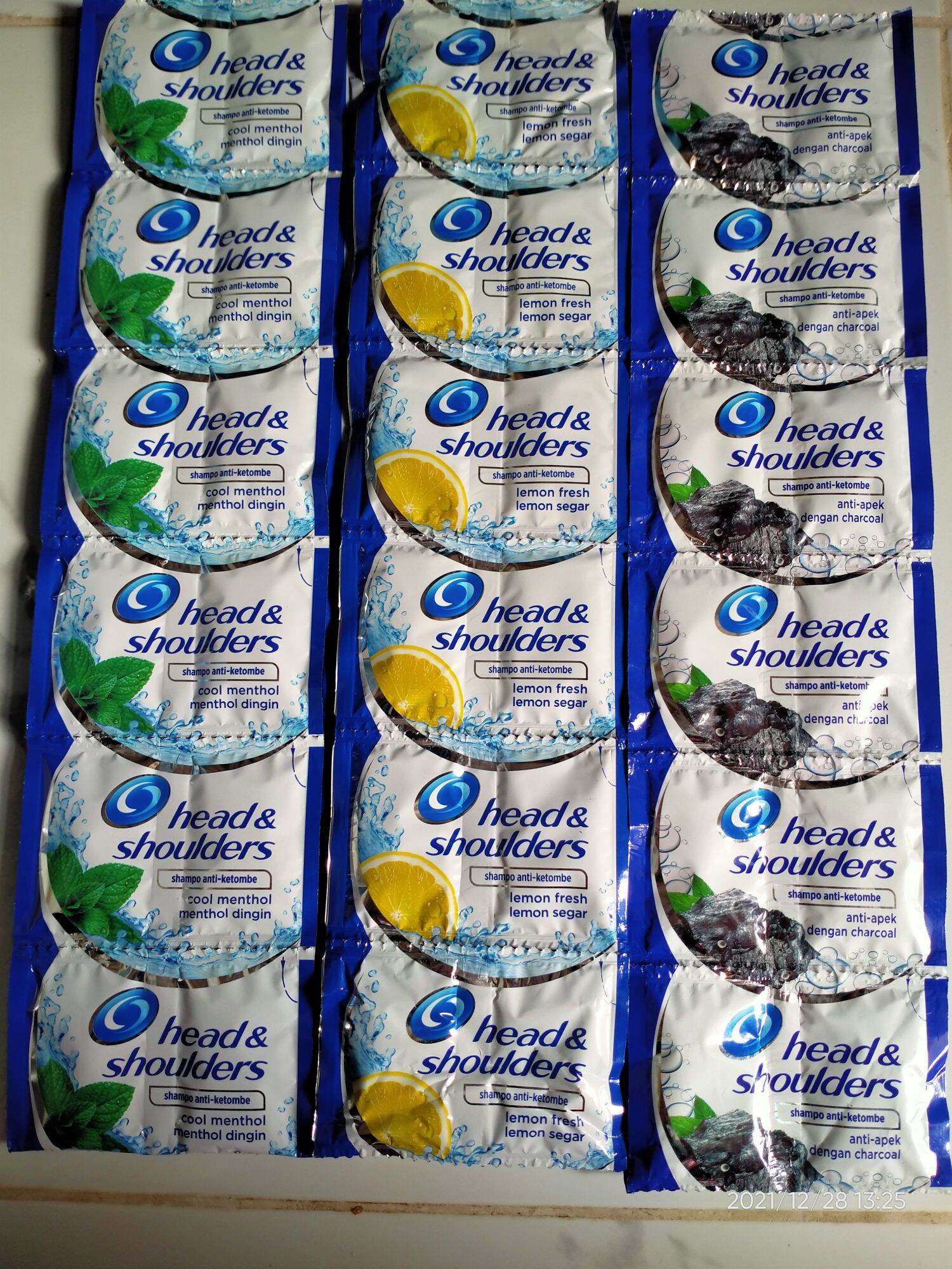 shampoo head and shoulders sachet renceng isi 12 set (5mlx2)=10ml