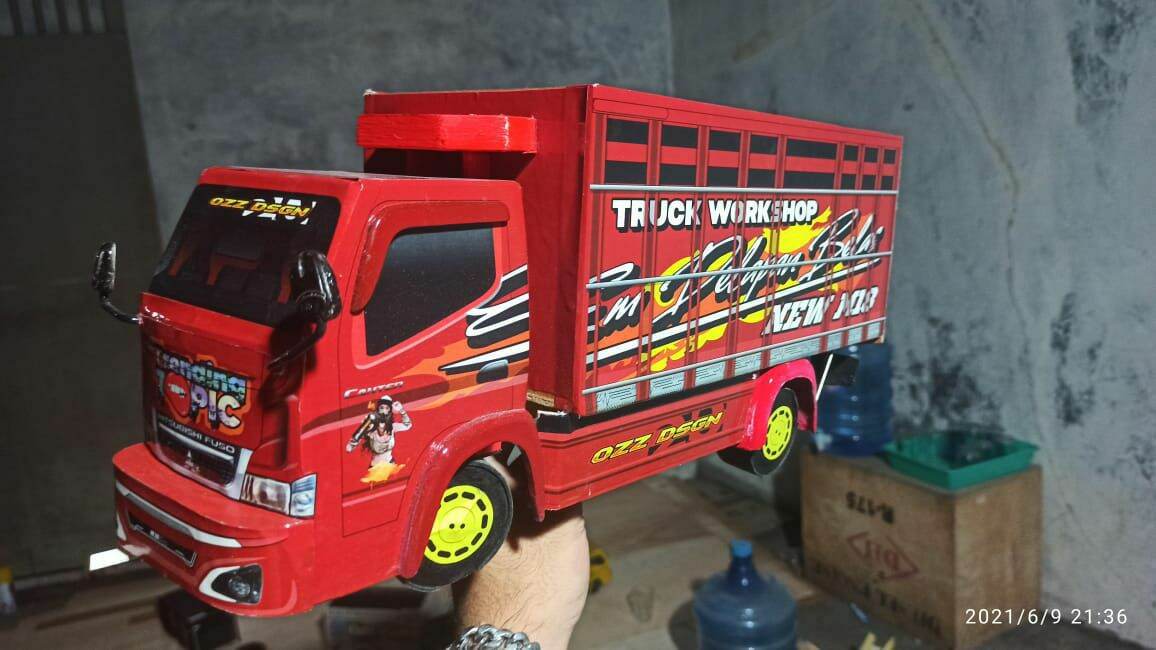 Miniatur Truk Oleng Trending Topik Belak Belok Full Oleng Lazada