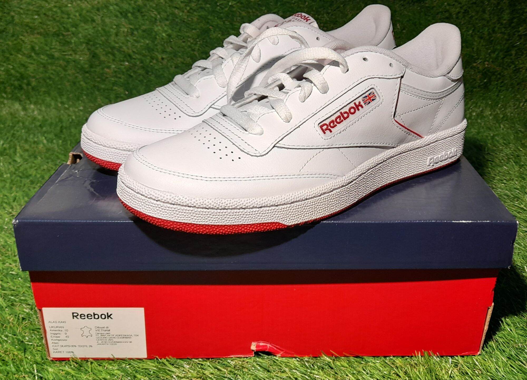 Reebok Club C 85 (R) Male Shoes Sepatu Knits Untuk Pria Sneakers