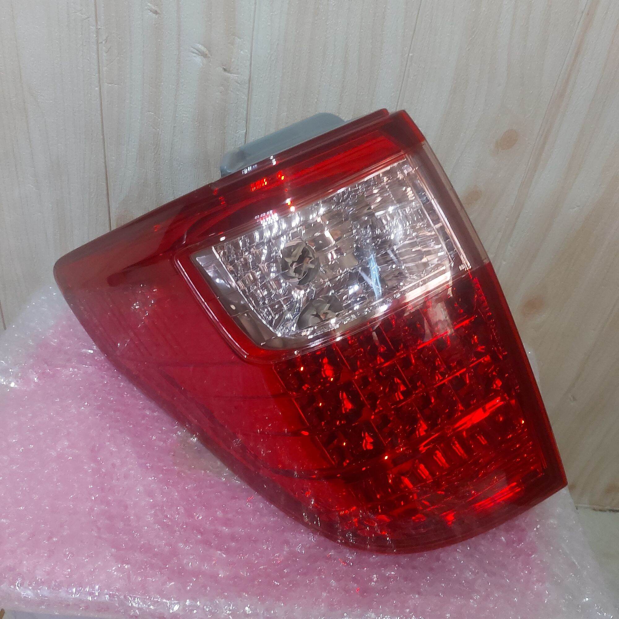 Lampu belakang Toyota Alphard 2009 2010 2011 2012 2013 kiri Original Harga 2,150,000 rupiah*Gratis Ongkir