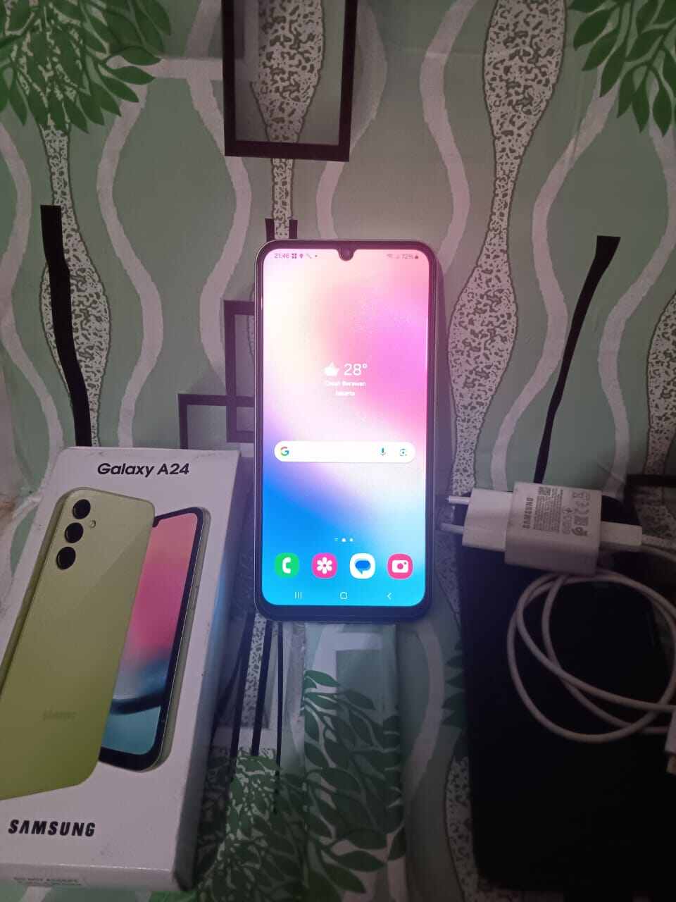 Samsung A24 8/128 second Harga  2,000,000 Ringgit*Penghantaran Percuma
