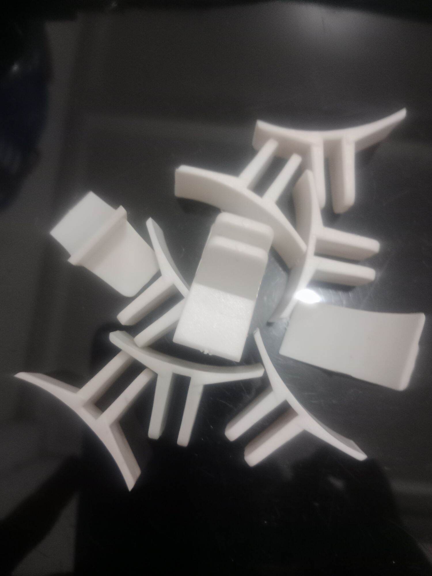 SEKAT KACA Plastik / PENJEPIT KACA Aquarium (per 20pcs )