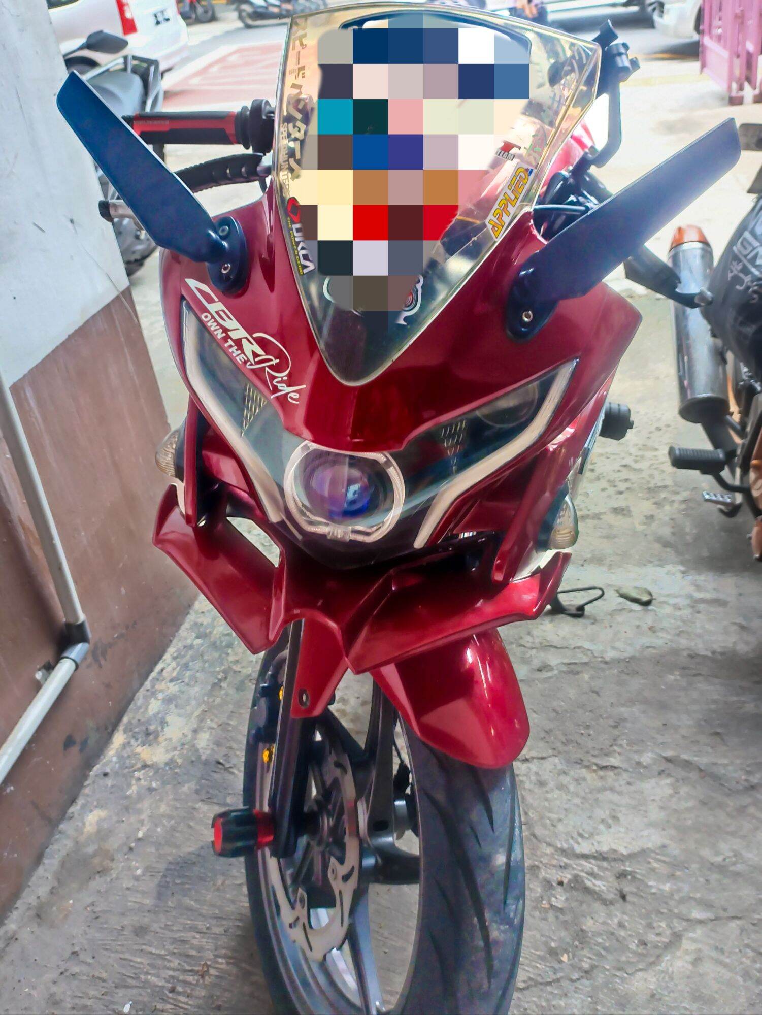 JUAL MOTOR CBR150 RC CBU THAILAND 2012 Harga 18,500,000 rupiah*Gratis Ongkir