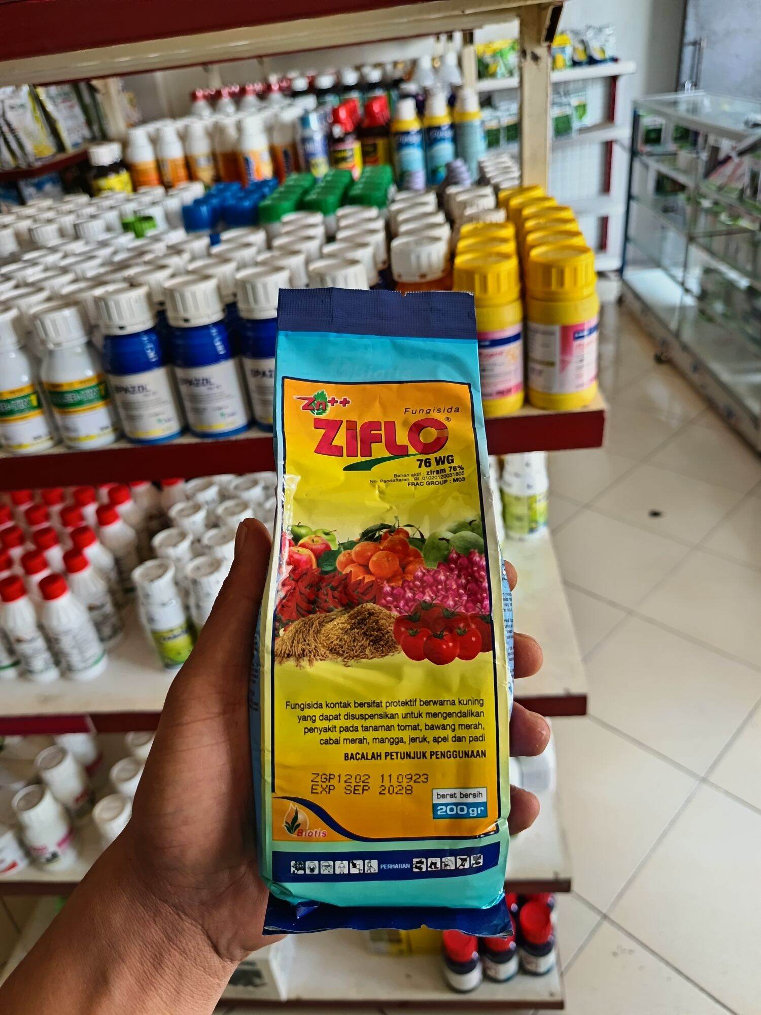 Thionic Fungisida Ziflo 76wg 200 Gram Plus Zink ++ Bahan Aktif Ziram 76% ...
