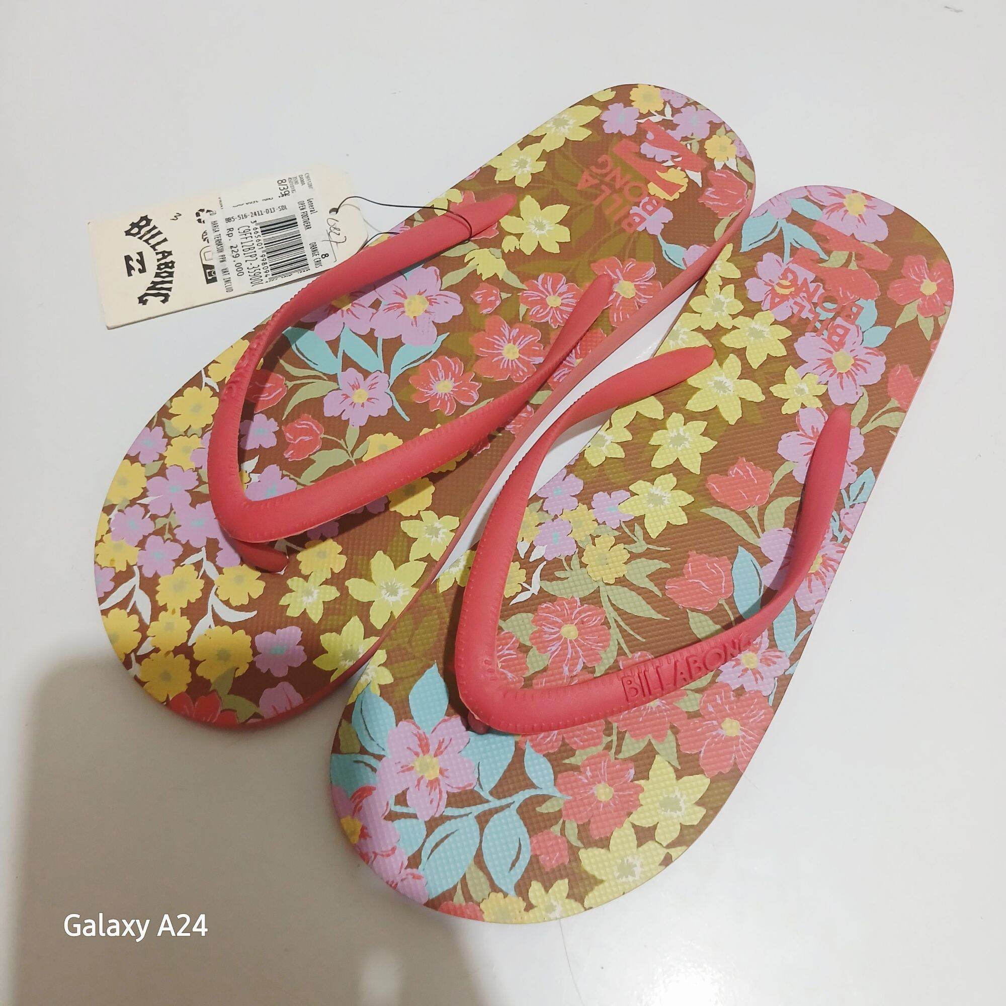 Old Navy Girls Sandals Penny T-Bar Kids Shoe Black Leather – Young