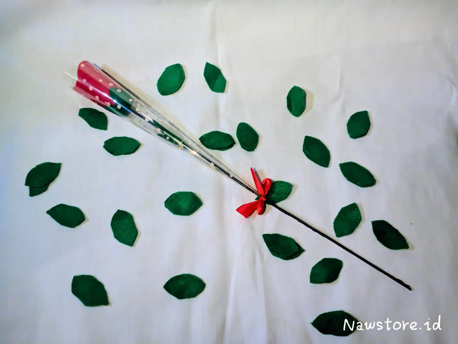 (MINIMAL PEMBELIAN 10 PCS) Bunga Mawar Tangkai Kain Flanel Bunga Palsu Souvenir Hadiah Kado Bunga Tangkai