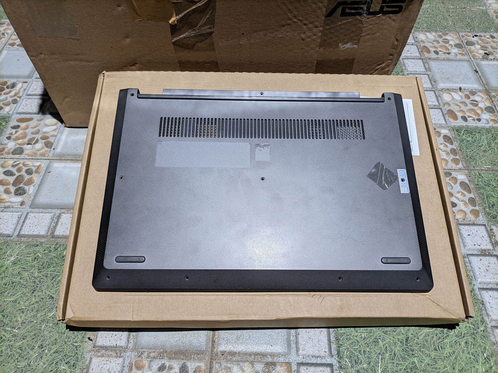 Bottom Case Blanc Pour Lenovo IdeaPad 700-15ISK - Occasion Fonctionnel