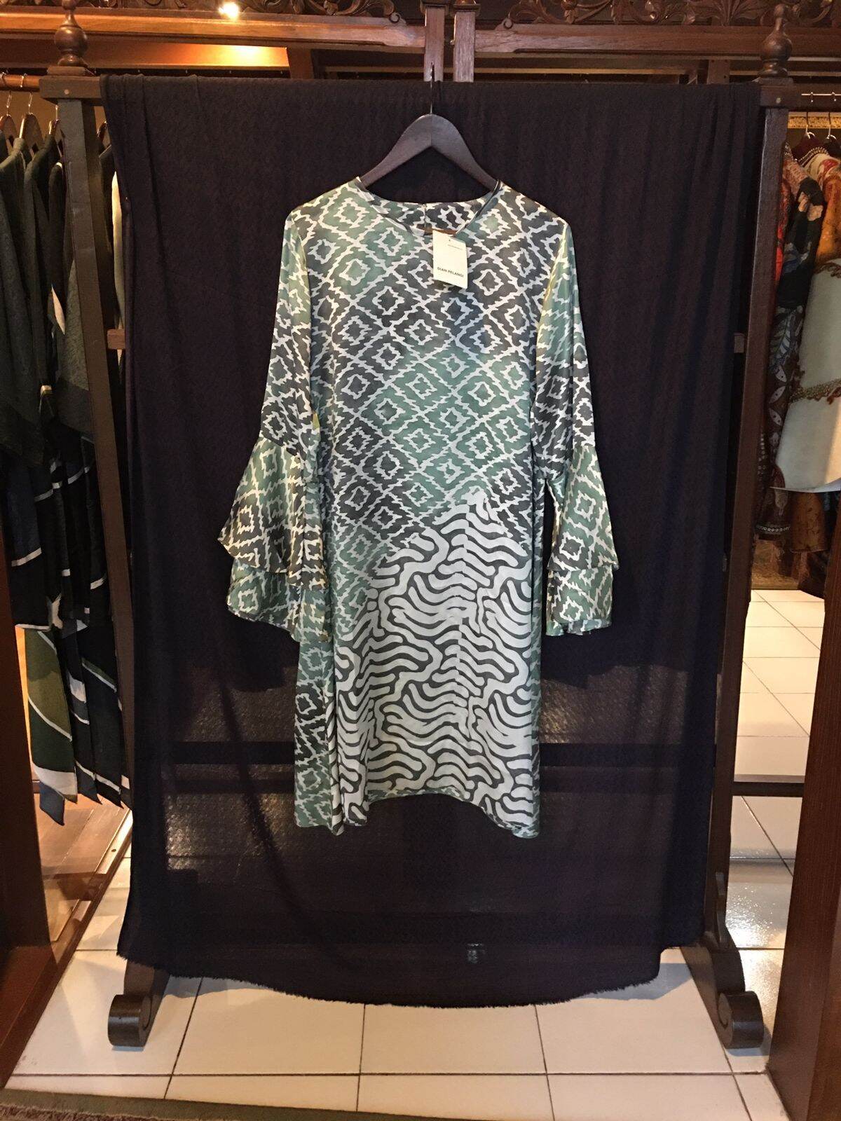 Baju Atasan Kemeja Blus Blouse Batik 