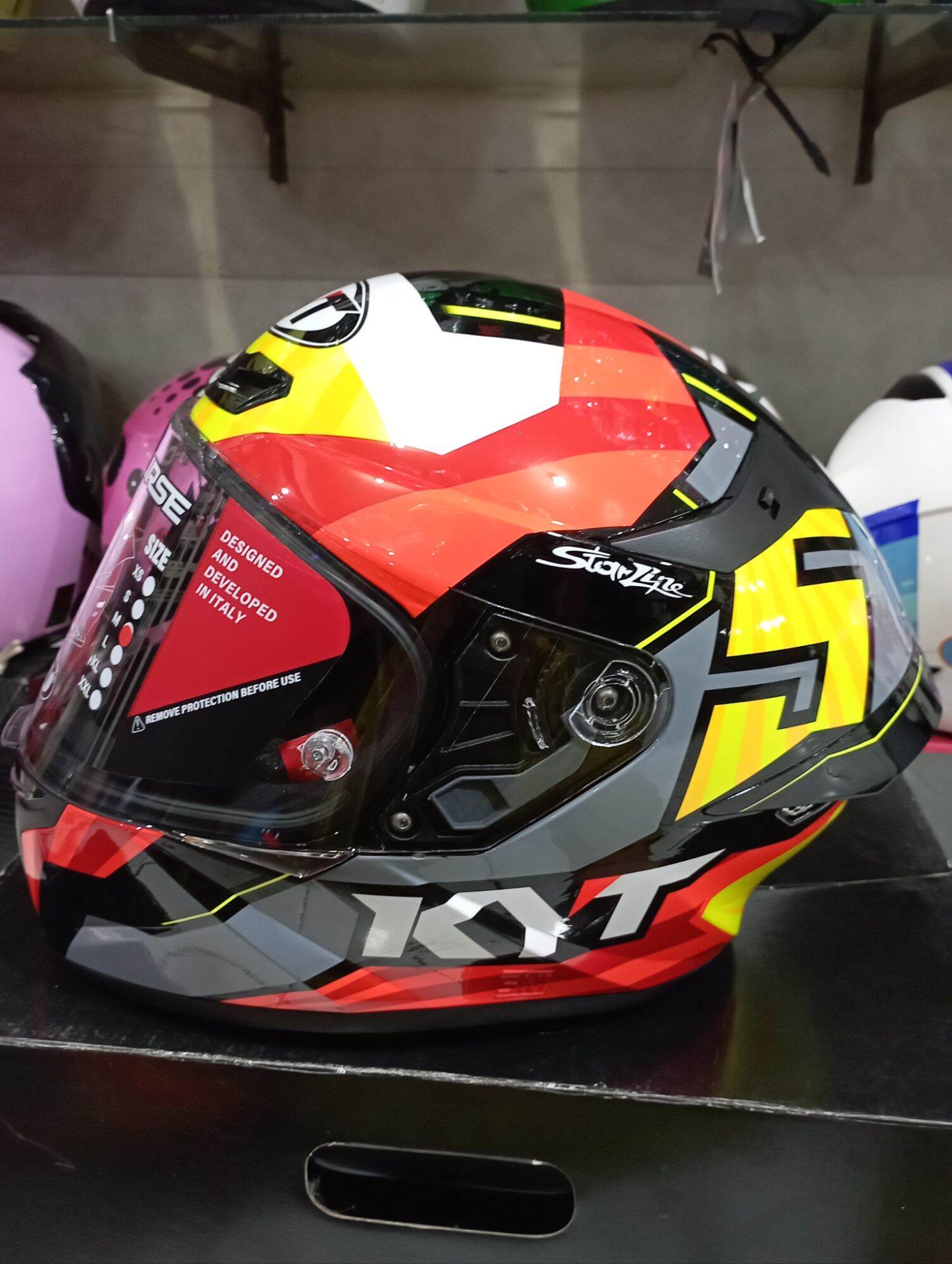 KYT JAUME MASIA 2019 HELM FULLFACE KYT SNI DOT ORIGINAL Harga 1,625,000 rupiah*Gratis Ongkir