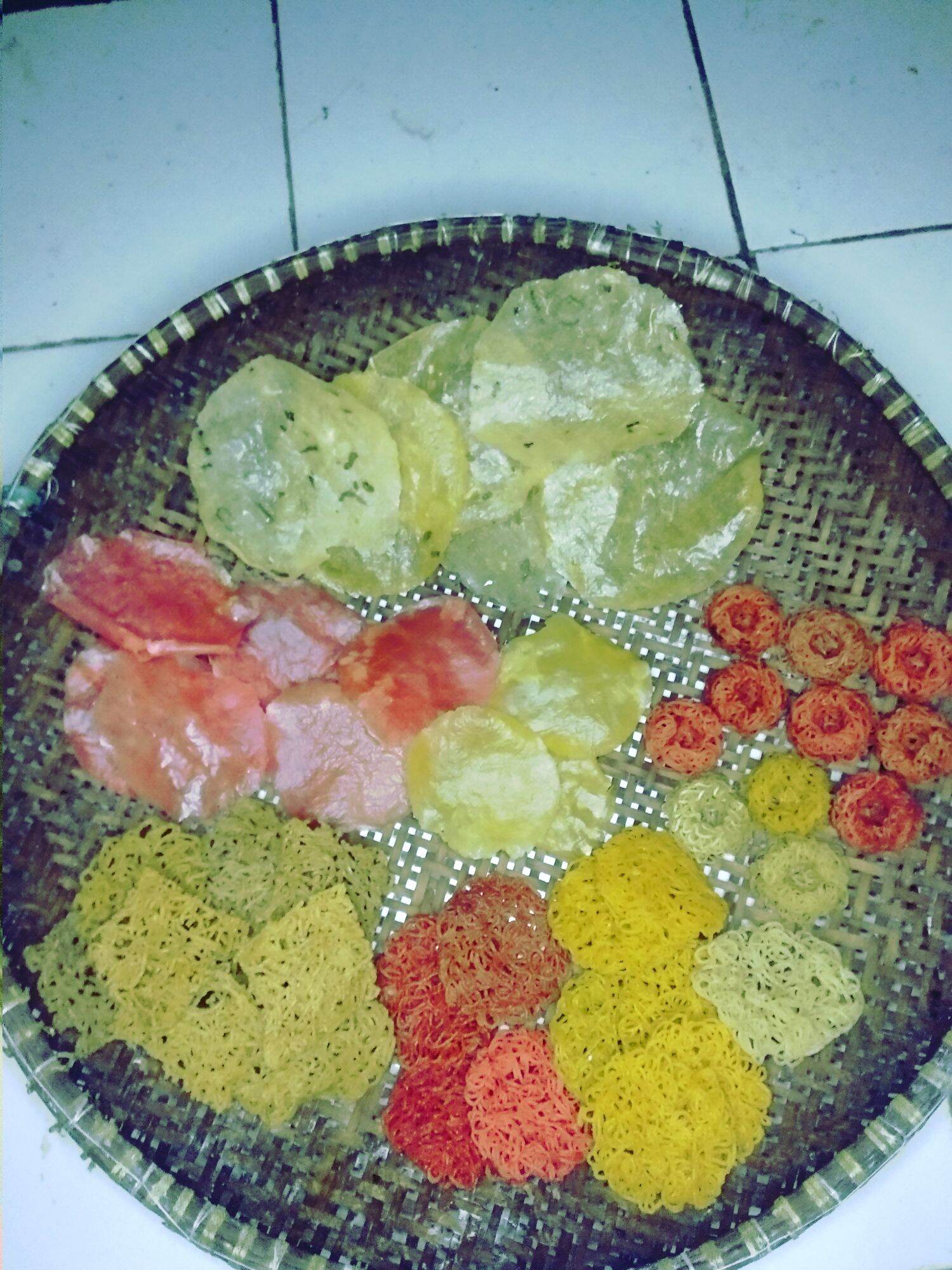 Olahan singkong khas sunda, cemilan keluarga, gurih renyah dan pastinya