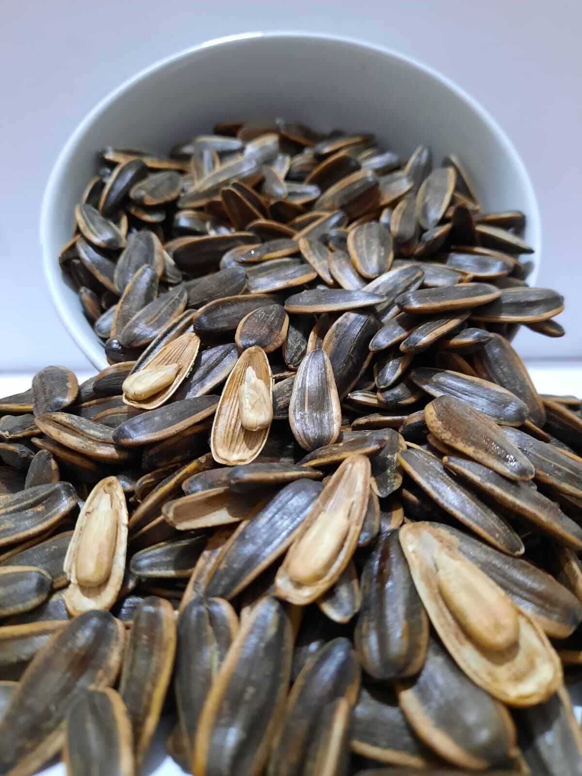 Kuaci Bunga Matahari Premium Manis Ringan 1000gram | Lazada Indonesia