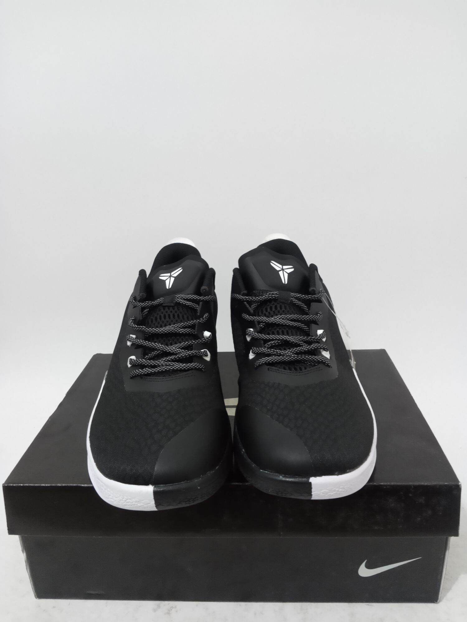 kobe mamba fury black and white