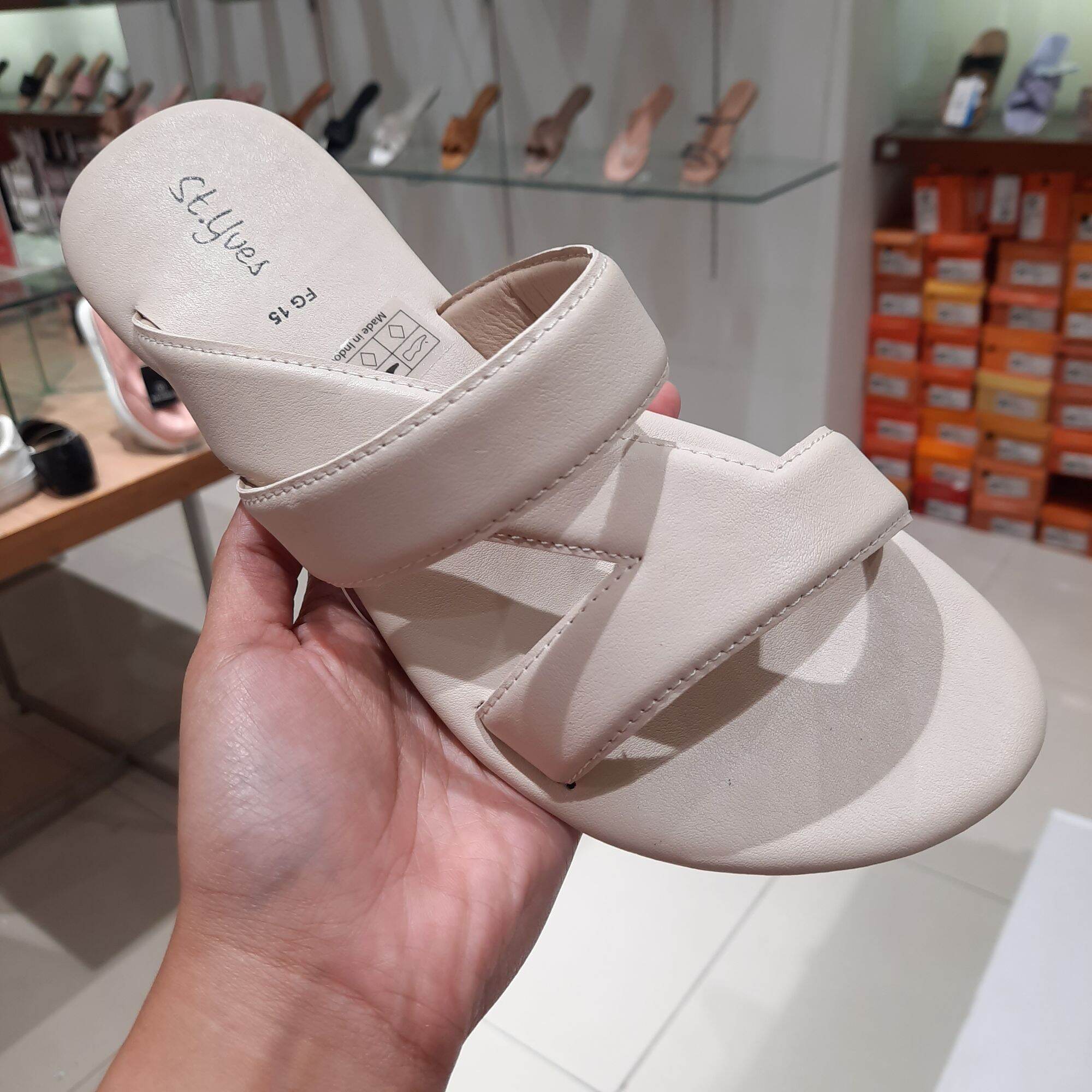 St discount yves sandal