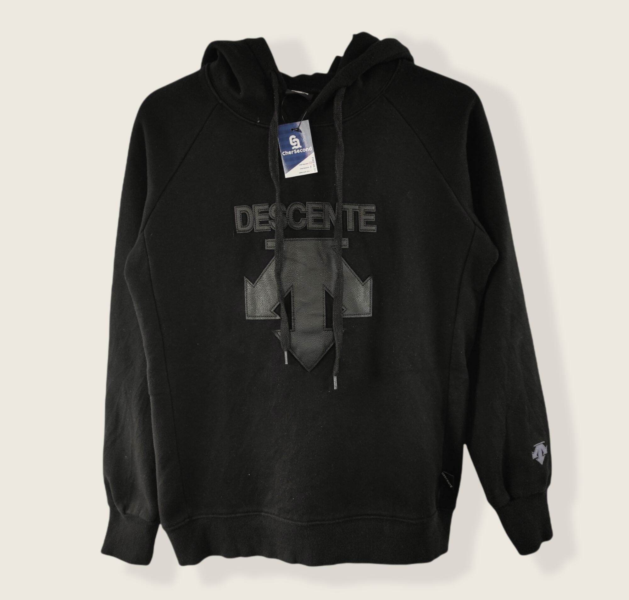 descente hoodie