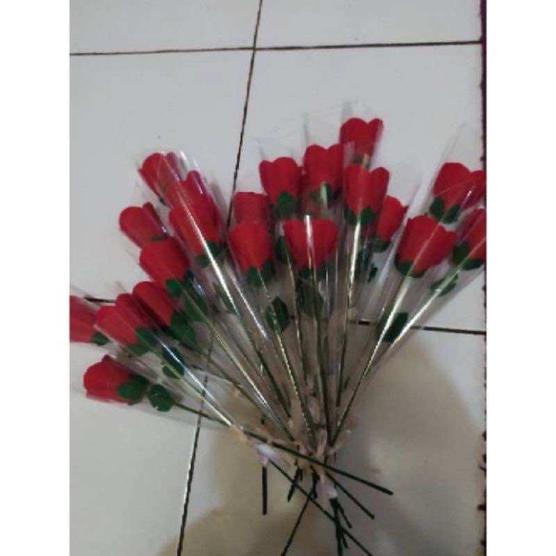 SPECIAL WISUDA Bunga mawar flanel / BUNGA MAWAR / BUNGA TANGKAIAN