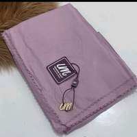 Hijab / Kerudung / Jilbab Segiempat Umama Scarf Voal Liza Pouch Logo UM Warna Lengkap Ukuran 110x110 cm
