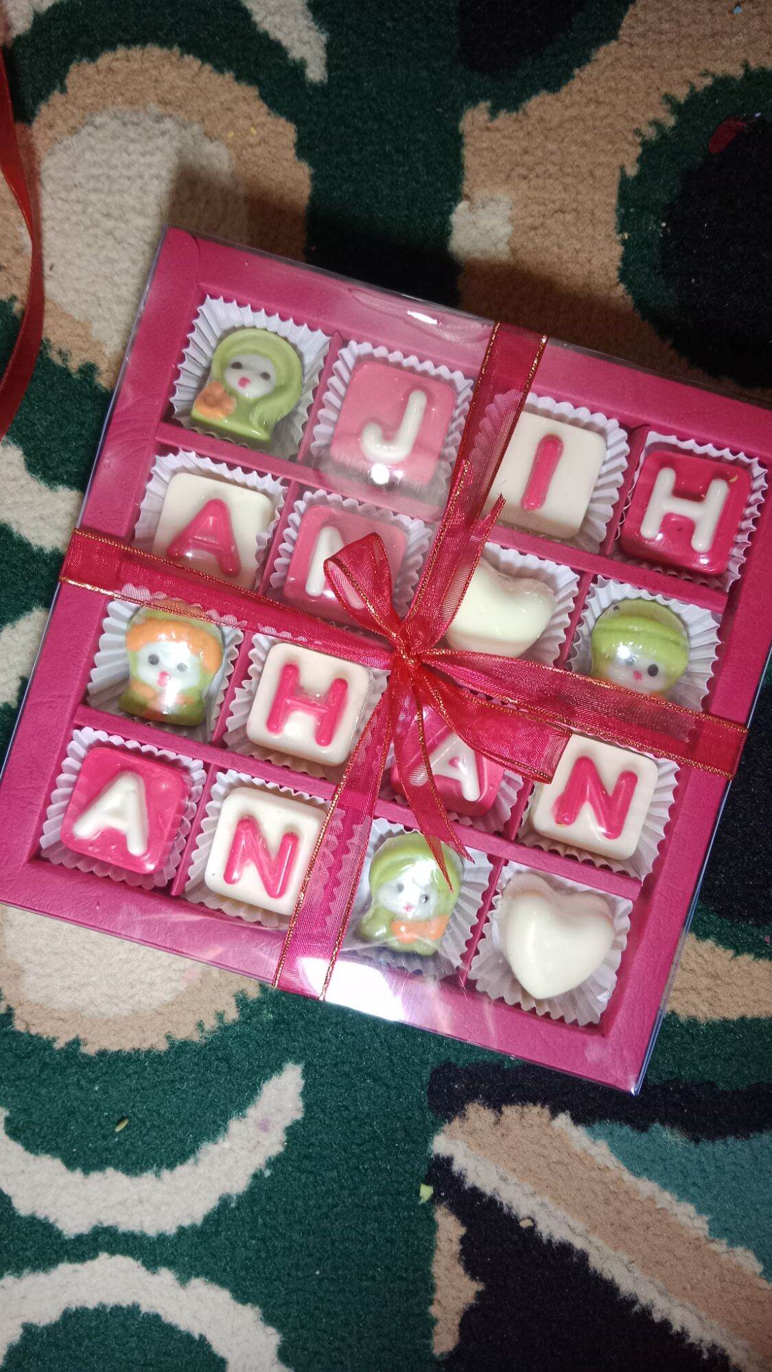 ~coklat premium, coklat nama dan huruf, 16huruf bebas custom, colat lucu murah, kado ulangtahun cewek