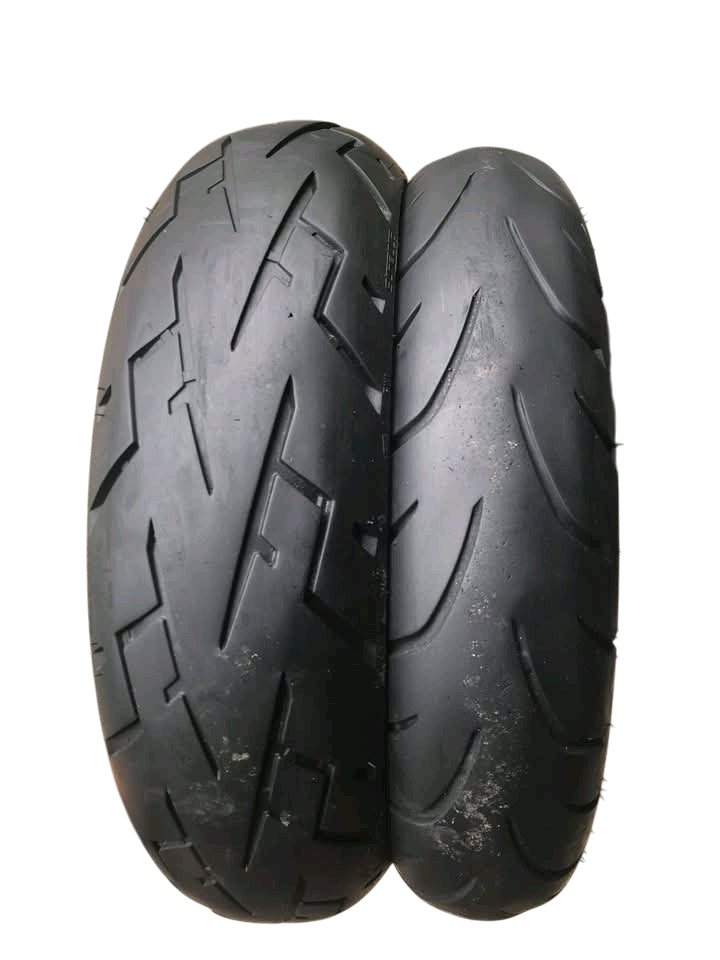 One pair of Nmax tire 110/70 130/70 ring 13 tubles for Nmax Harga 75,000 rupiah*Gratis Ongkir