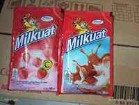 Susu milkuat pouch/bantal Paket 20 pcs MIX coklat dan stroberi
