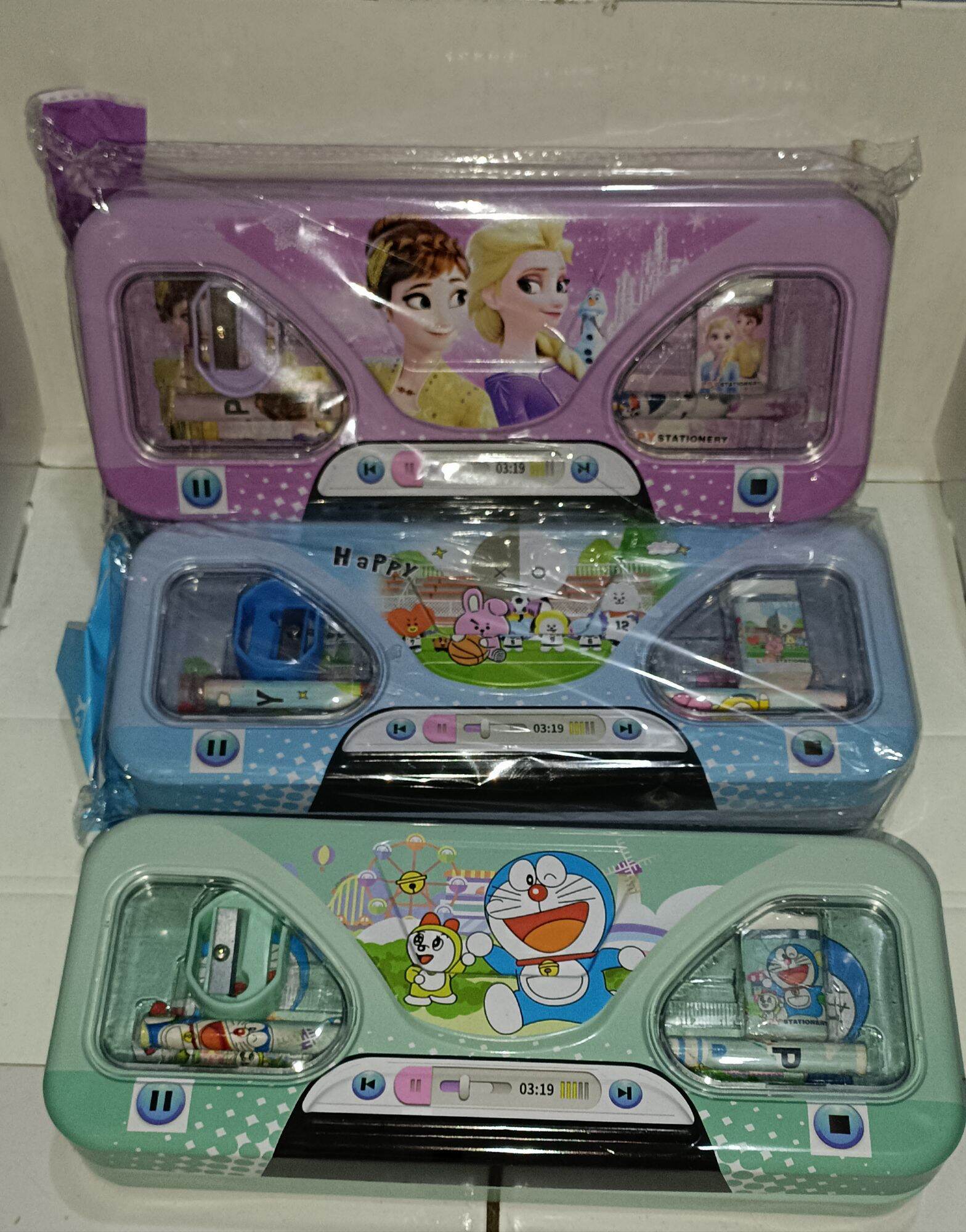 Tempat Pensil Kaleng Bonus Alat Tulis