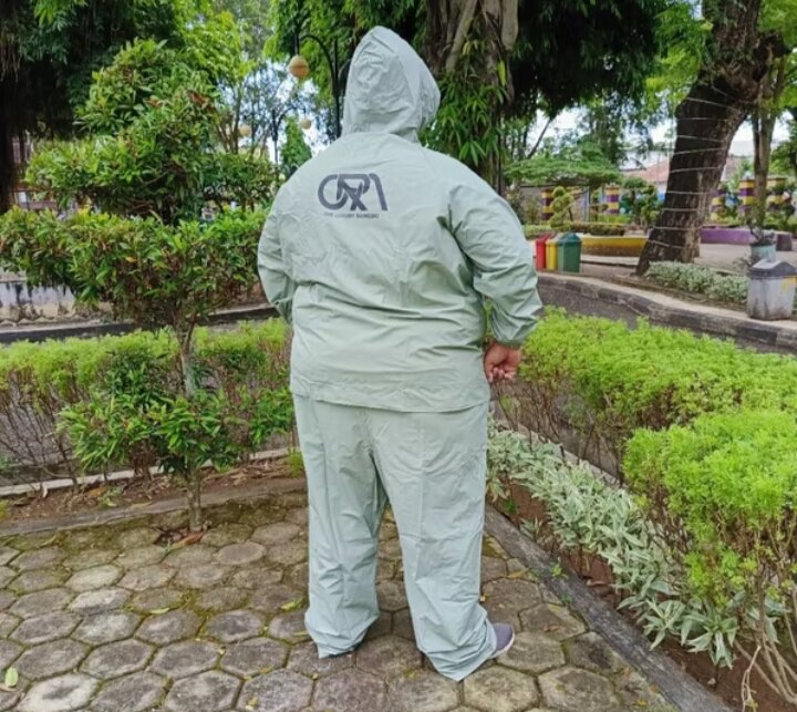 Best-Selling Jumbo Raincoat Made of Thick Pvc Material Harga 15,985 rupiah*Gratis Ongkir