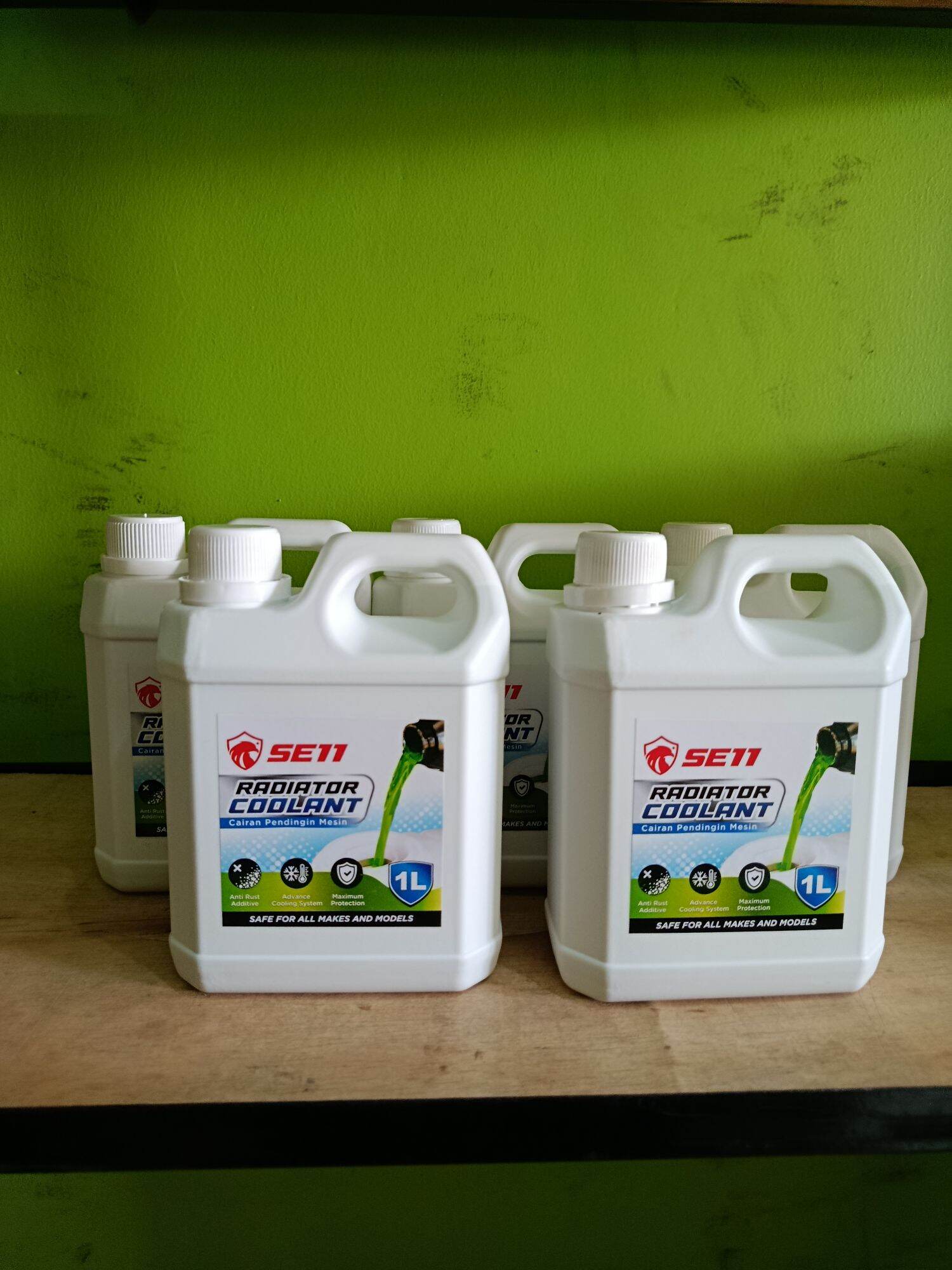 5 Bottles of Radiator Water "Federal Coolant" 1 Liter Motorcycle Engine Coolant Harga 36,500 rupiah*Gratis Ongkir