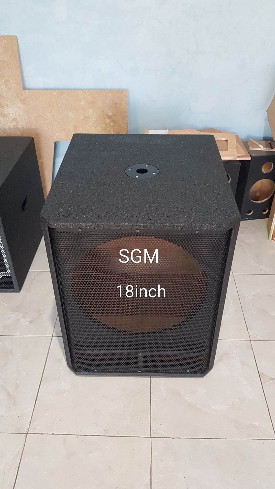 Subwoofer 18 hot sale inch box