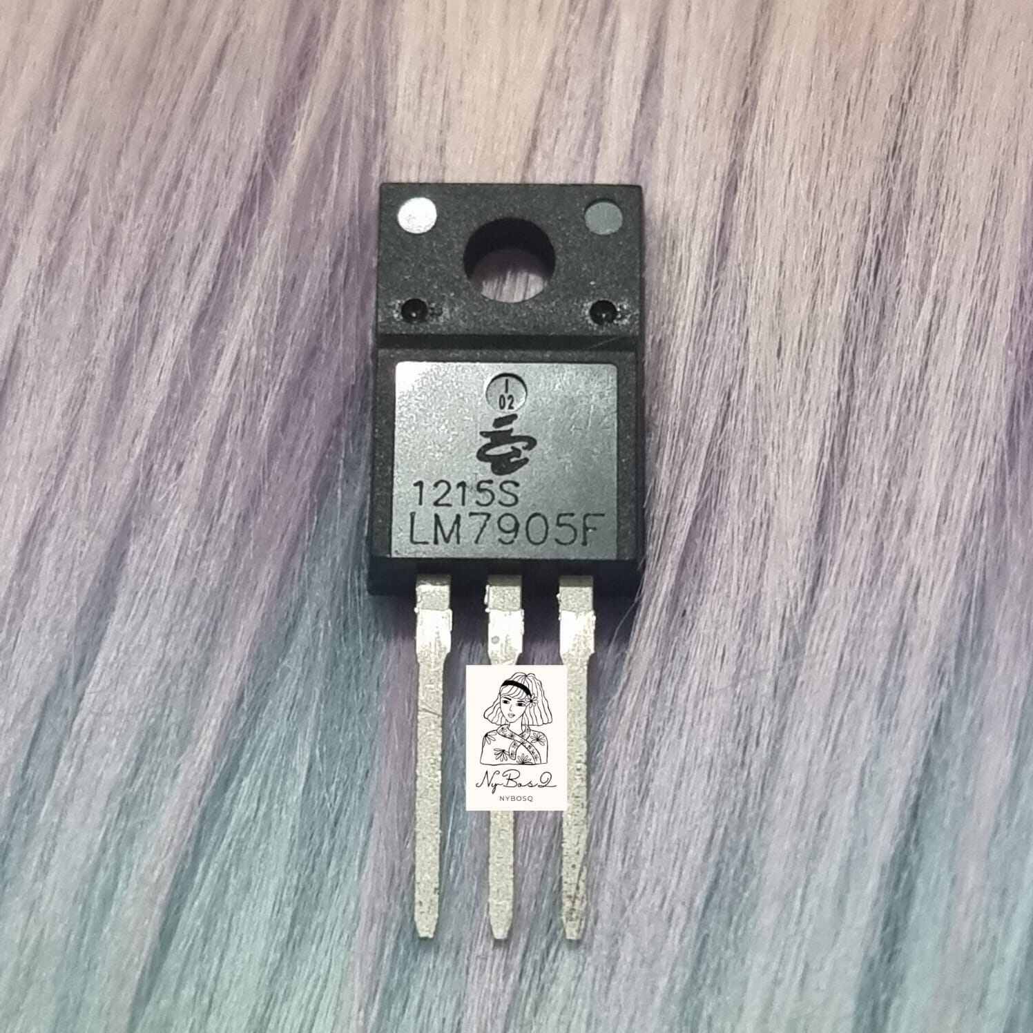20 X Regolatori Di Tensione ST L7905CV - L7905 TO-220 - 5V Negativo - Nuovi
