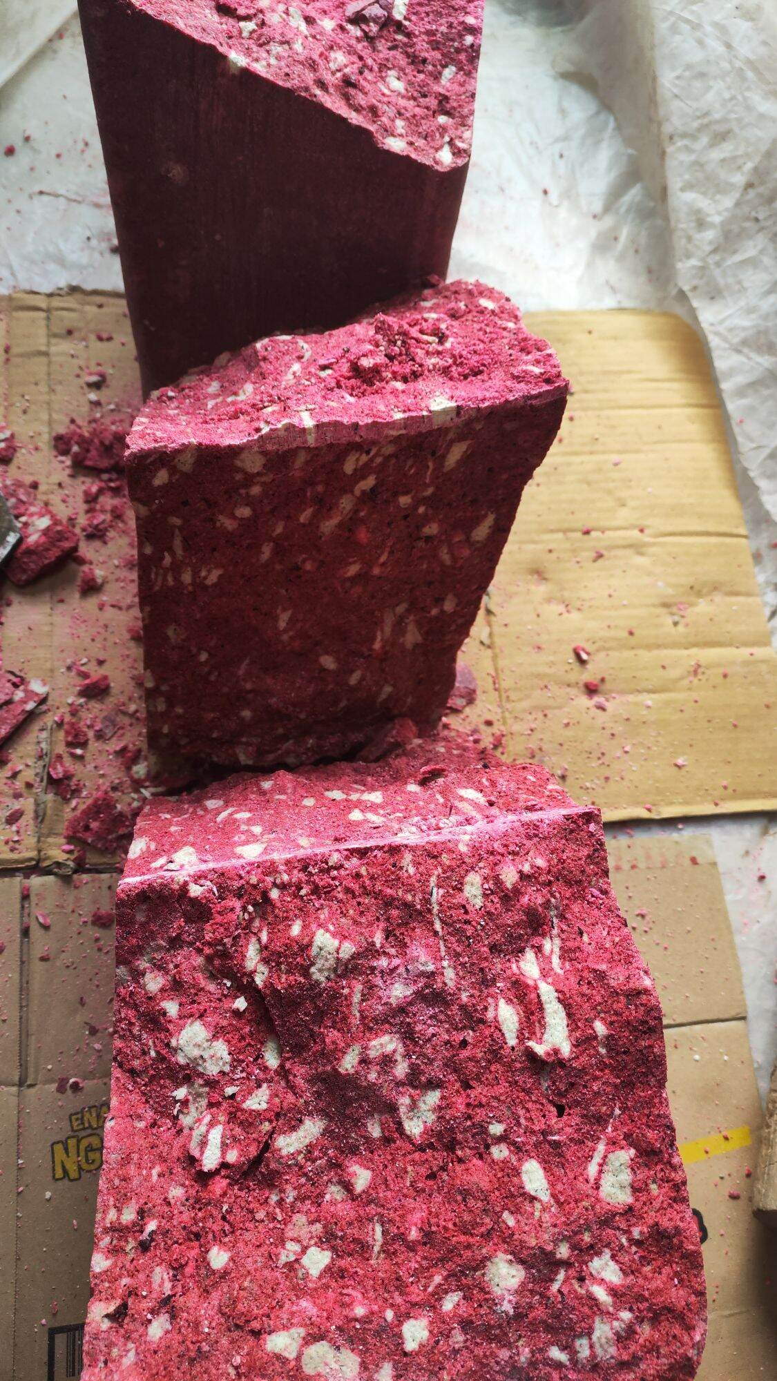 Kemenyan Bongkahan 1 KG merah SUPER WANGI
