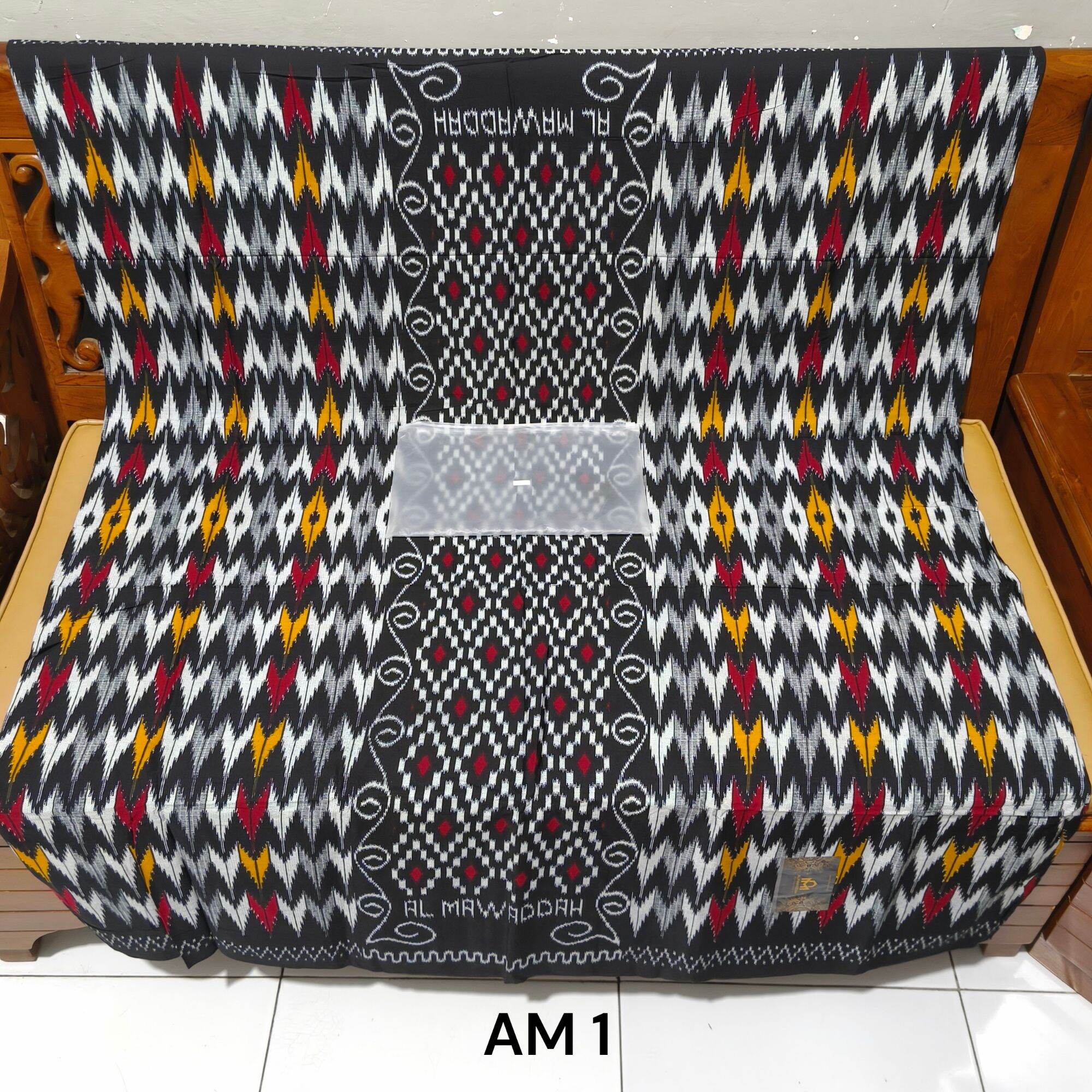 Sarung Astsaqolain, Sebelas & Al Mawaddah