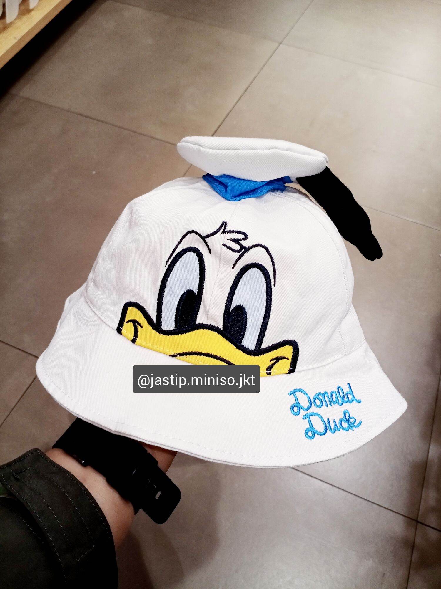 MINISO 🆕 Topi Bucket DONALD untuk Anak 