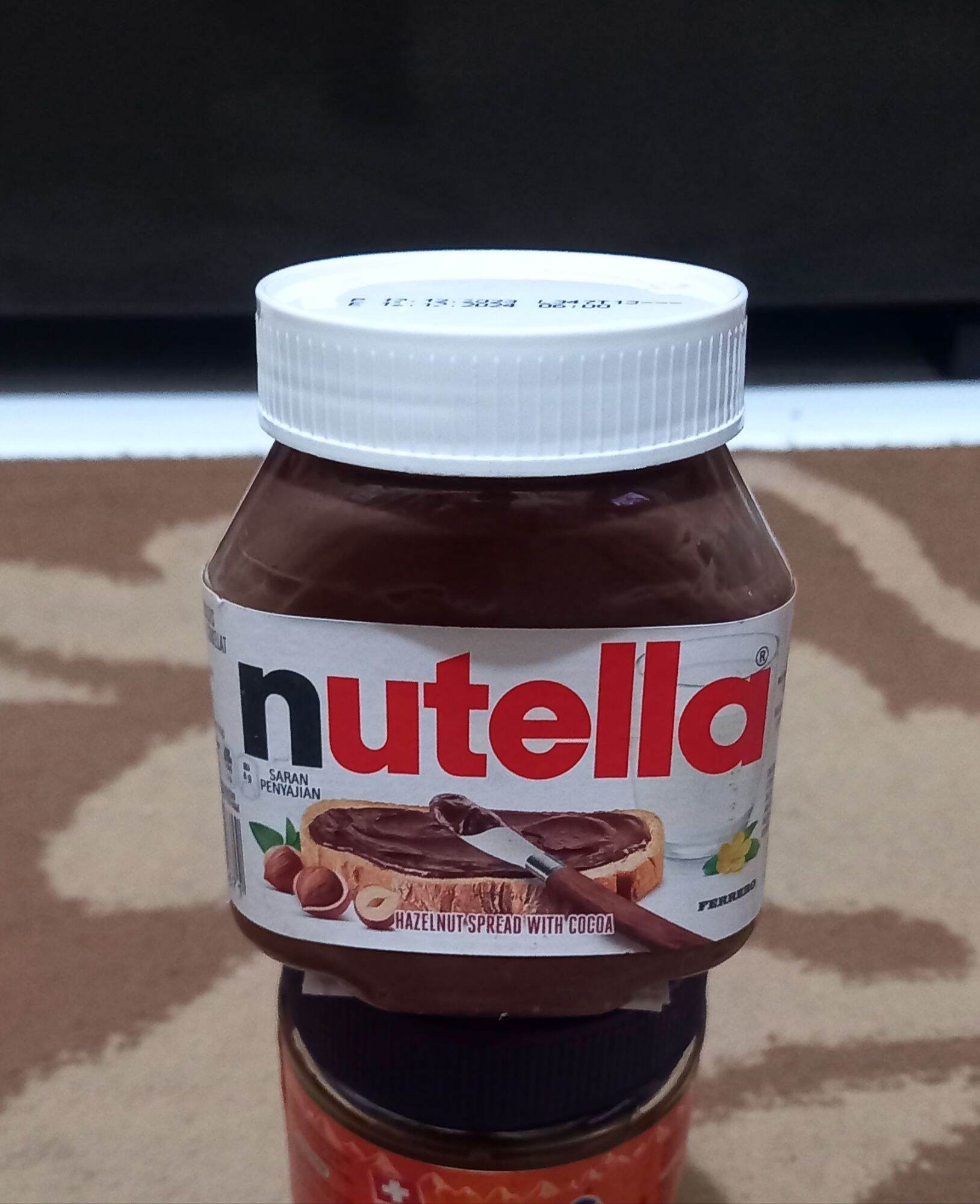 NUTELLA selai Hazelnut Spread Coklat 200gr.. Expired Februari Maret