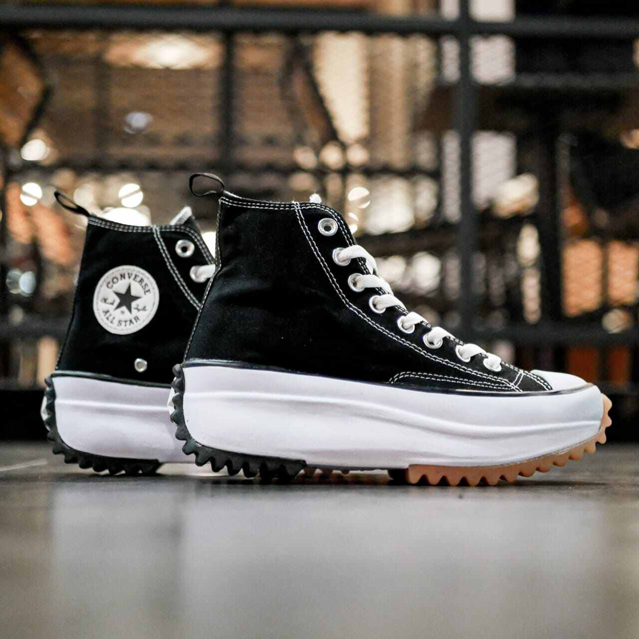 Jual Converse Run Star Hike High Black 