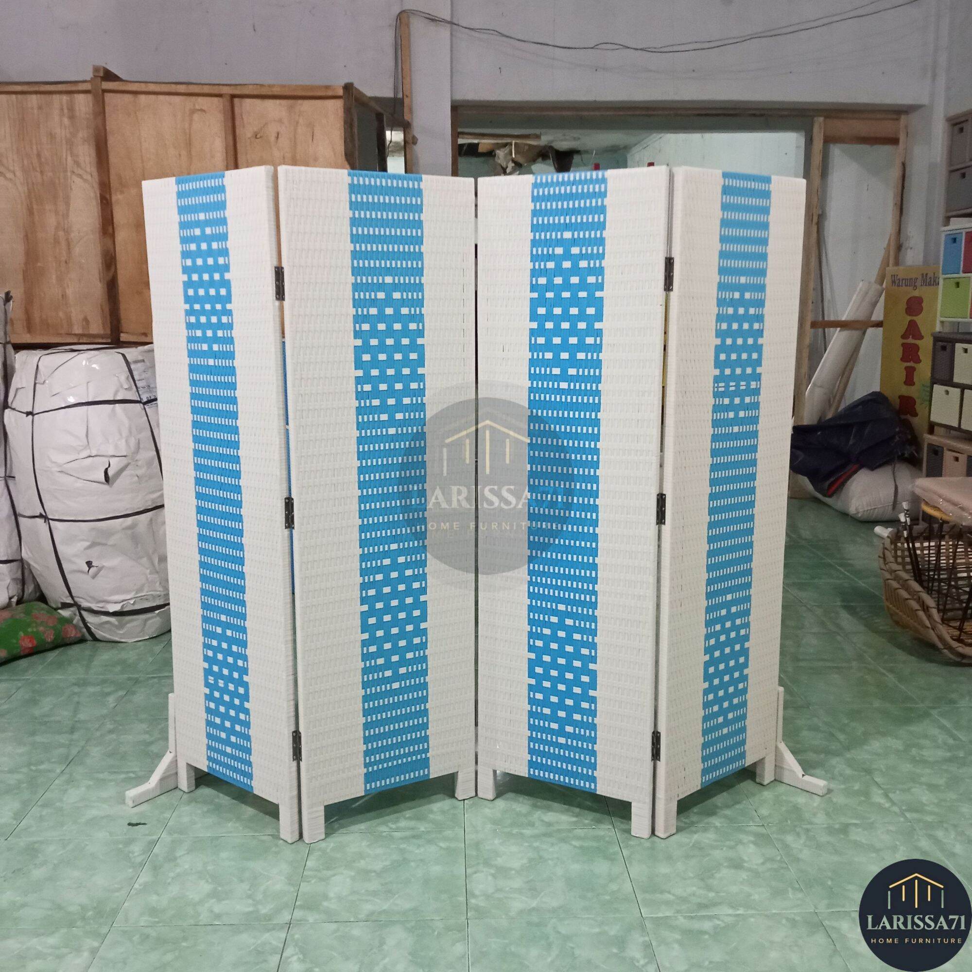 Pembatas Ruangan Rotan Sintetis 4 Panel