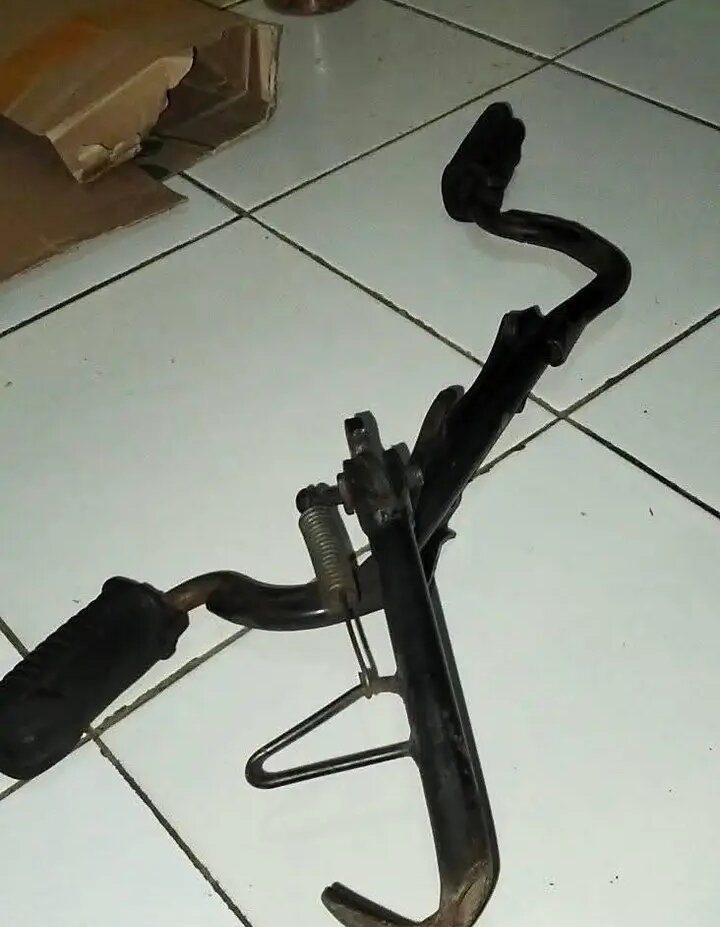 Footstep Foot Step Postep Front Supra Fit New Pnp Revo Old Old Pnp Fit S Pnp Fit S 1Set Original Ready to Use Harga 89,000 rupiah*Gratis Ongkir