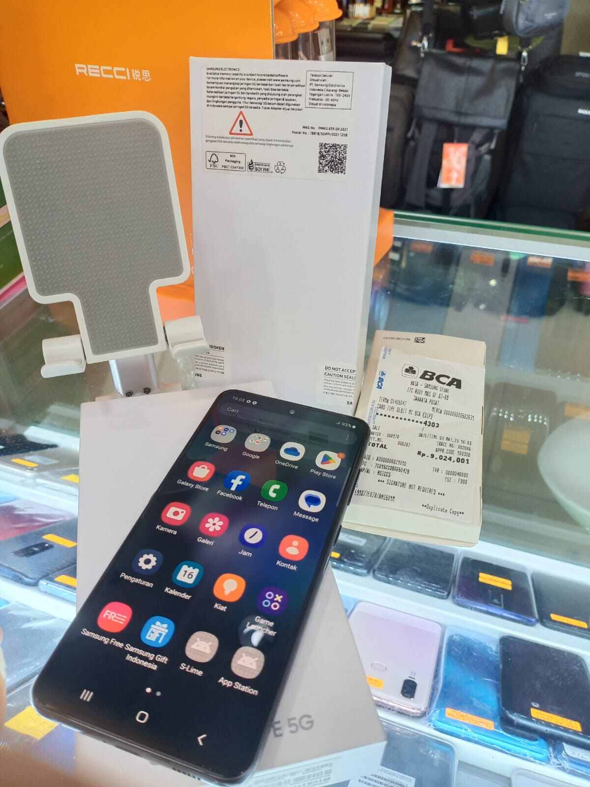 samsung s21 fe 5G 8/256gb second like new masih garansi panjang Harga  6,350,000 Ringgit*Penghantaran Percuma