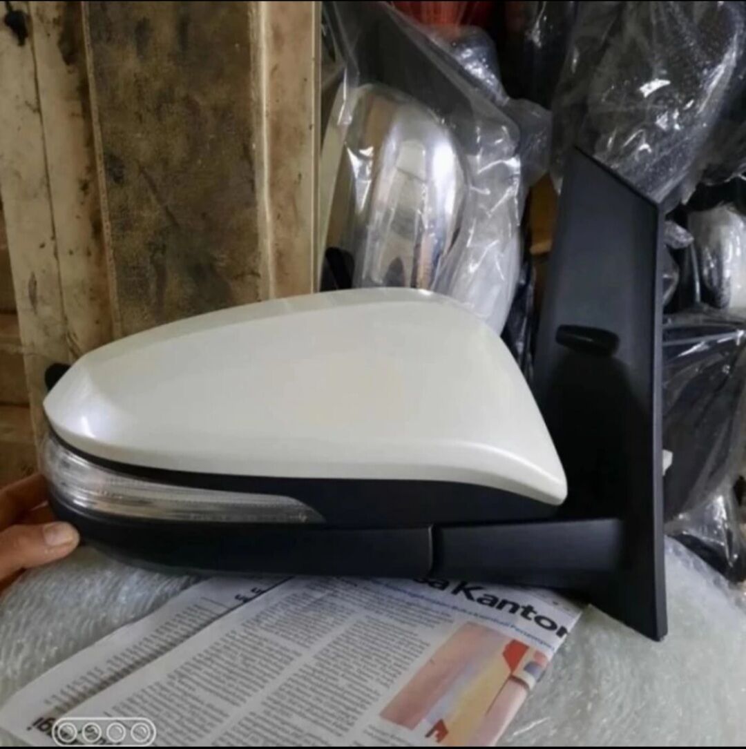 Spion toyota inopa Ribon tive G lipat manual harga satuan kiri kanan redy Harga 670,000 rupiah*Gratis Ongkir