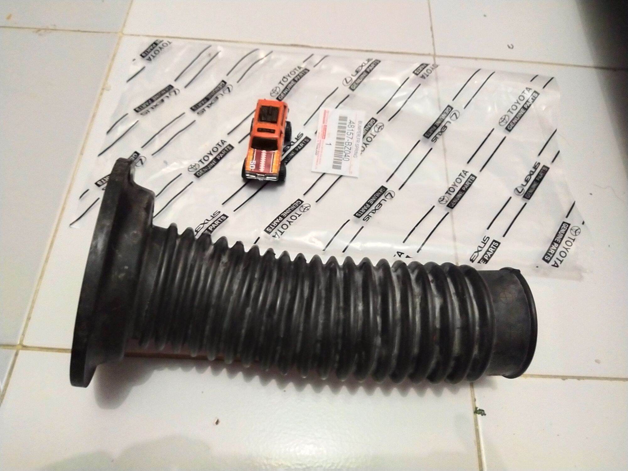 KARET BOOT KARET DEBU SHOCK BREKER NEW AVANZA VELOZ Harga  75,000 rupiah*Gratis Ongkir
