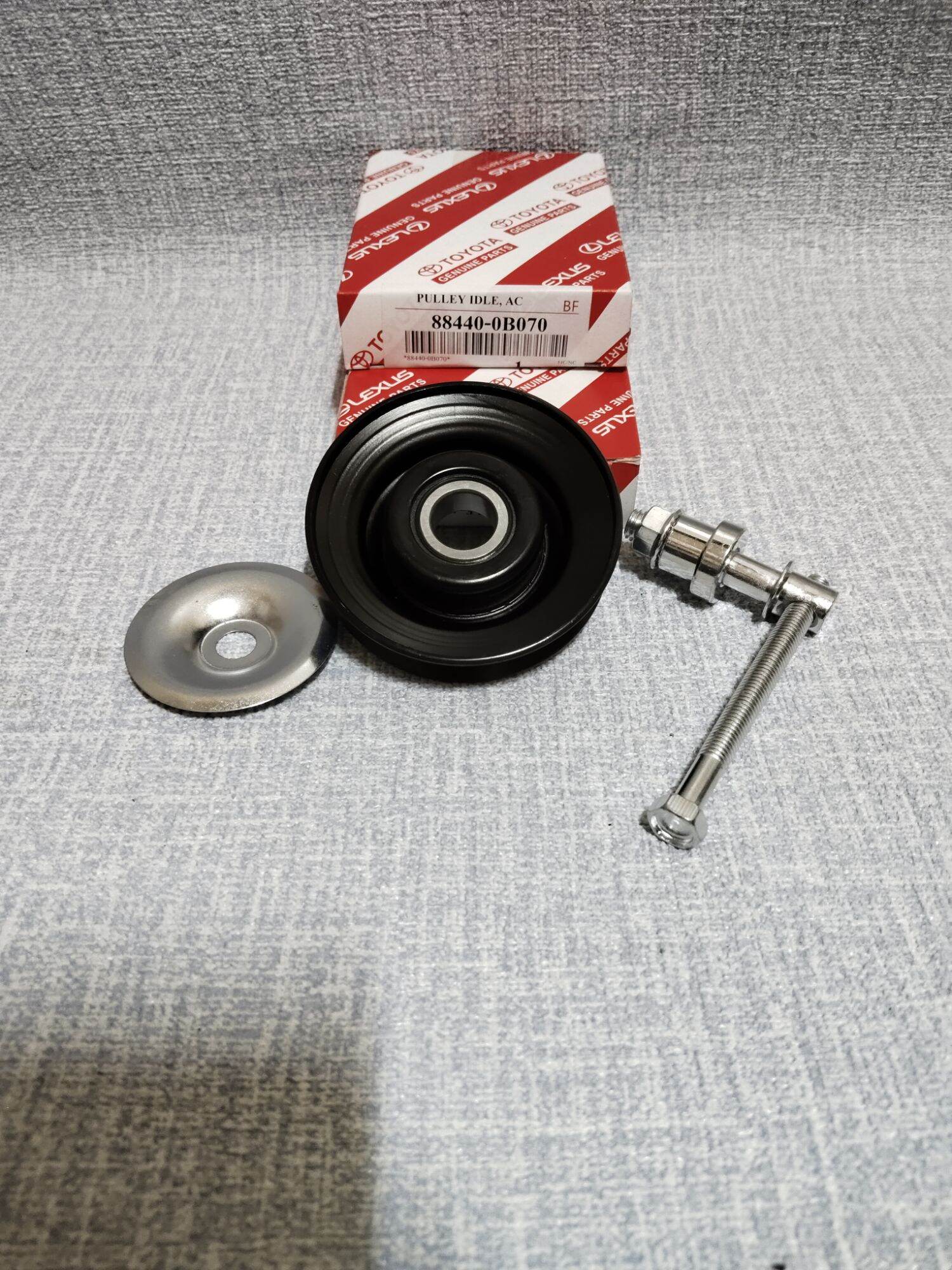 PULLY PULLEY AC TENSIONER KIJANG KAPSUL 7K Harga 52,000 rupiah*Gratis Ongkir
