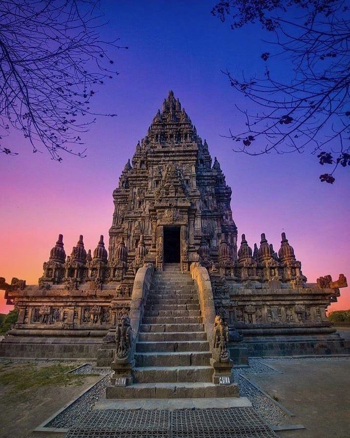 Poster cetak, CANDI PRAMBANAN gambar ukuran 100 x 70 cm / Hiasan