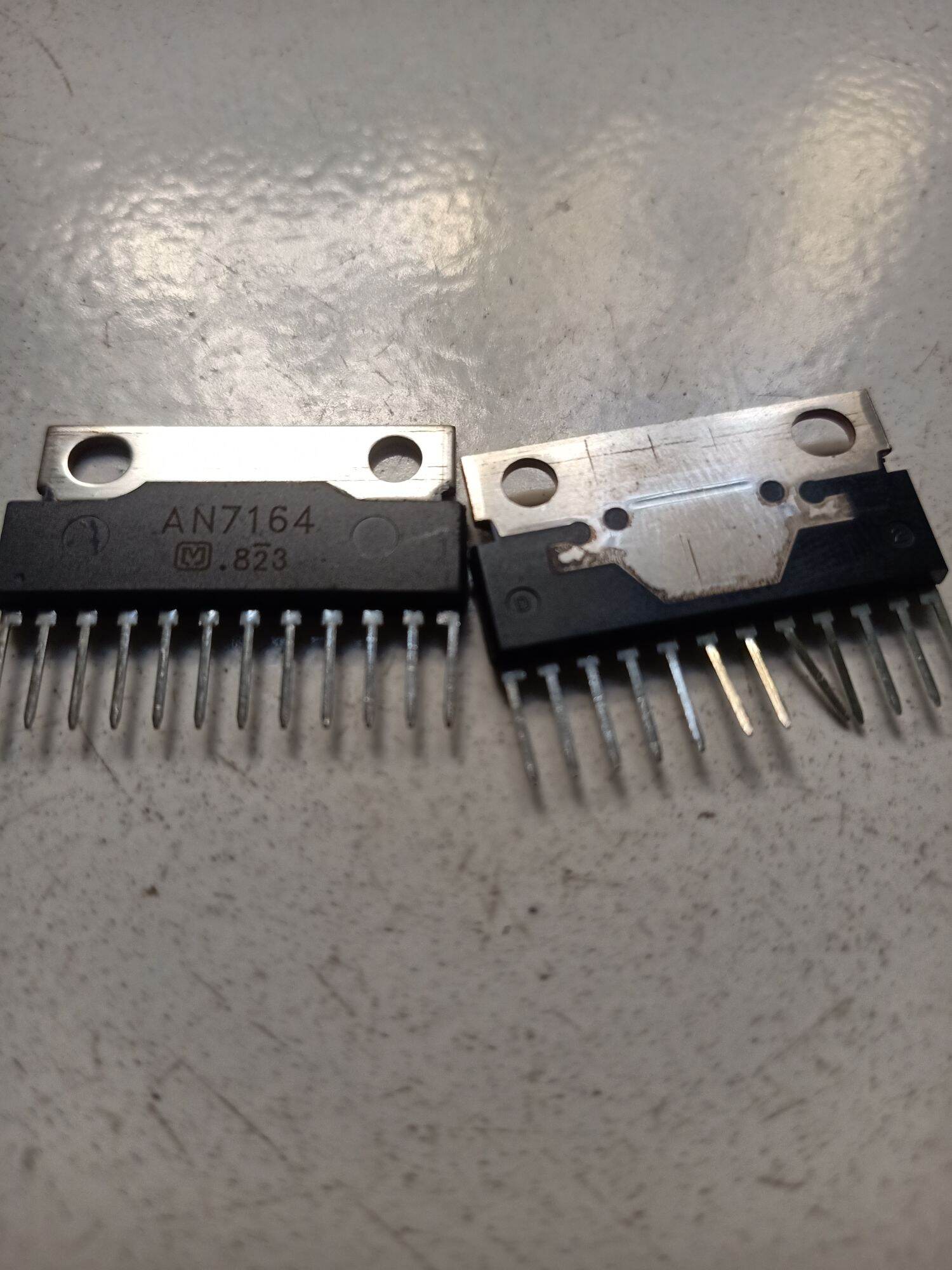 thumbnail image 2 of 1PCS CXA3809M CXA3809 SOP-24 Integrated Circuit – New, Unbranded 2 of 4