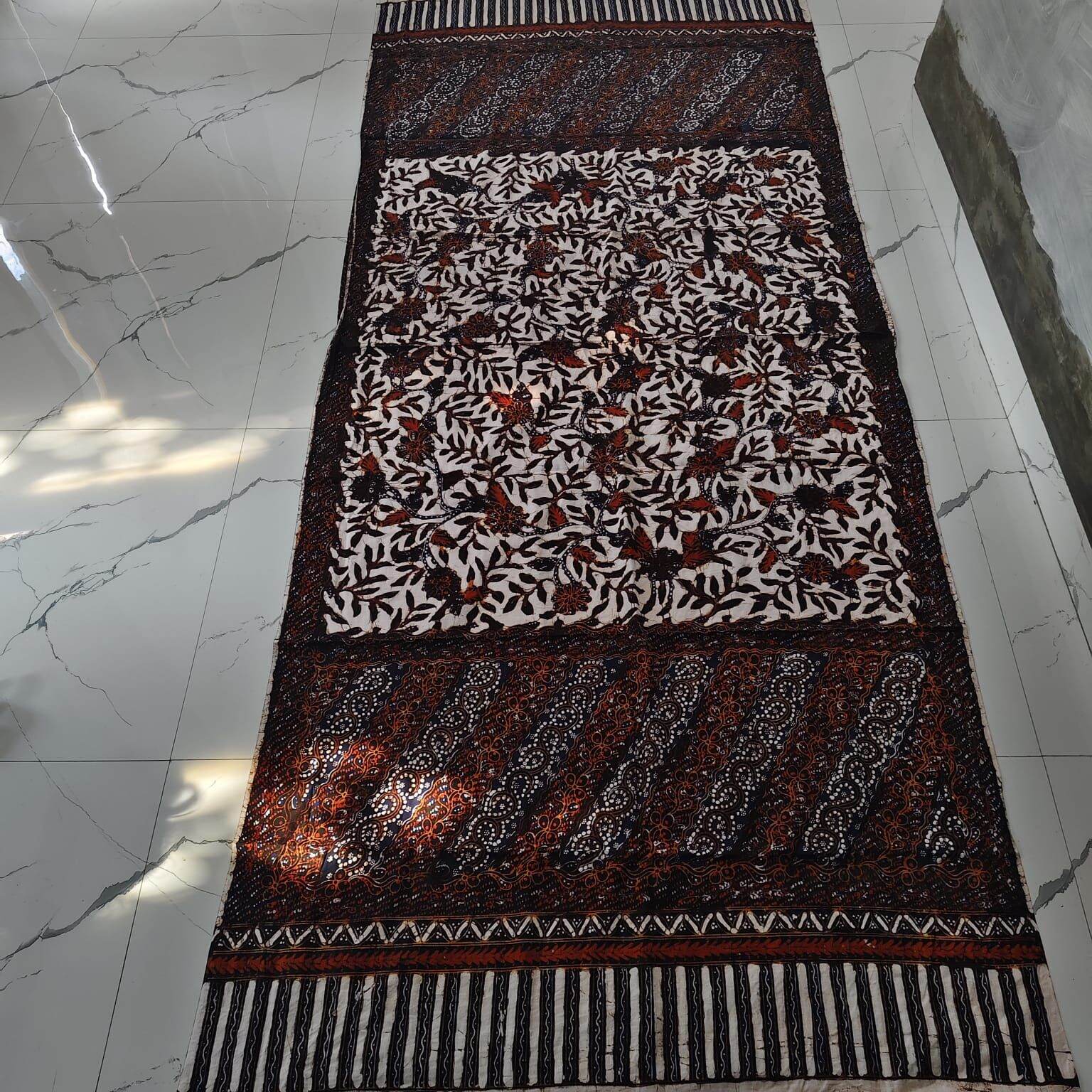 gendongan bayi batik tulis lasem asli tulis tangan bukan cap.