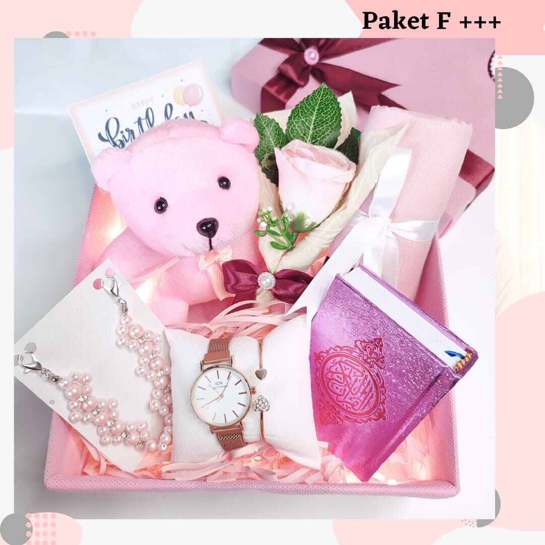 KADO ULANG TAHUN HAMPERS CEWEK